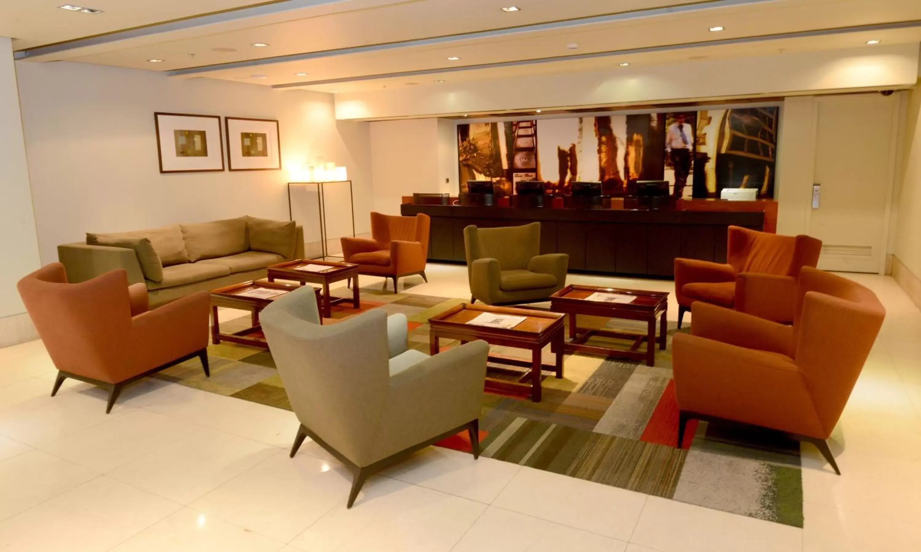 Property building, Lounge/Bar in Holiday Inn Express Santiago Las Condes, an IHG Hotel