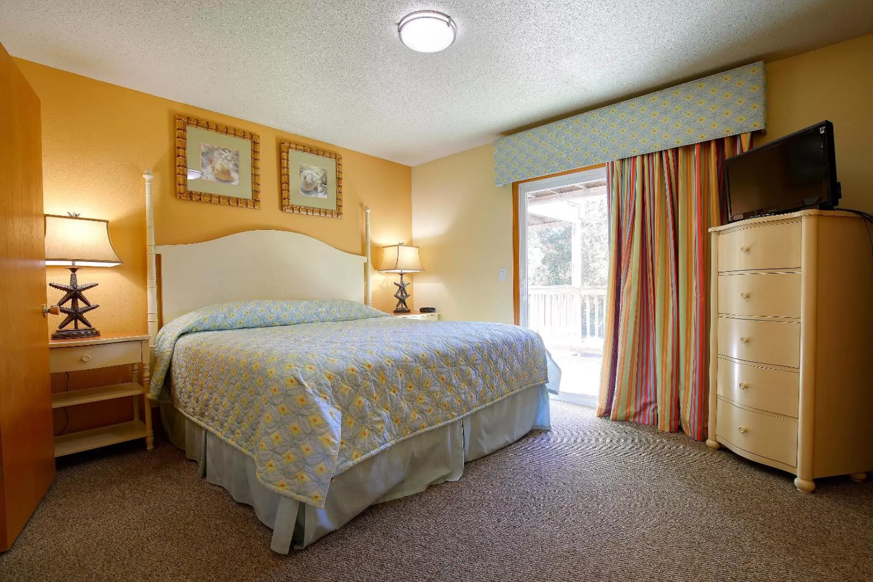 Bedroom, Bed in Ocean Pines Resort by Capital Vacations
