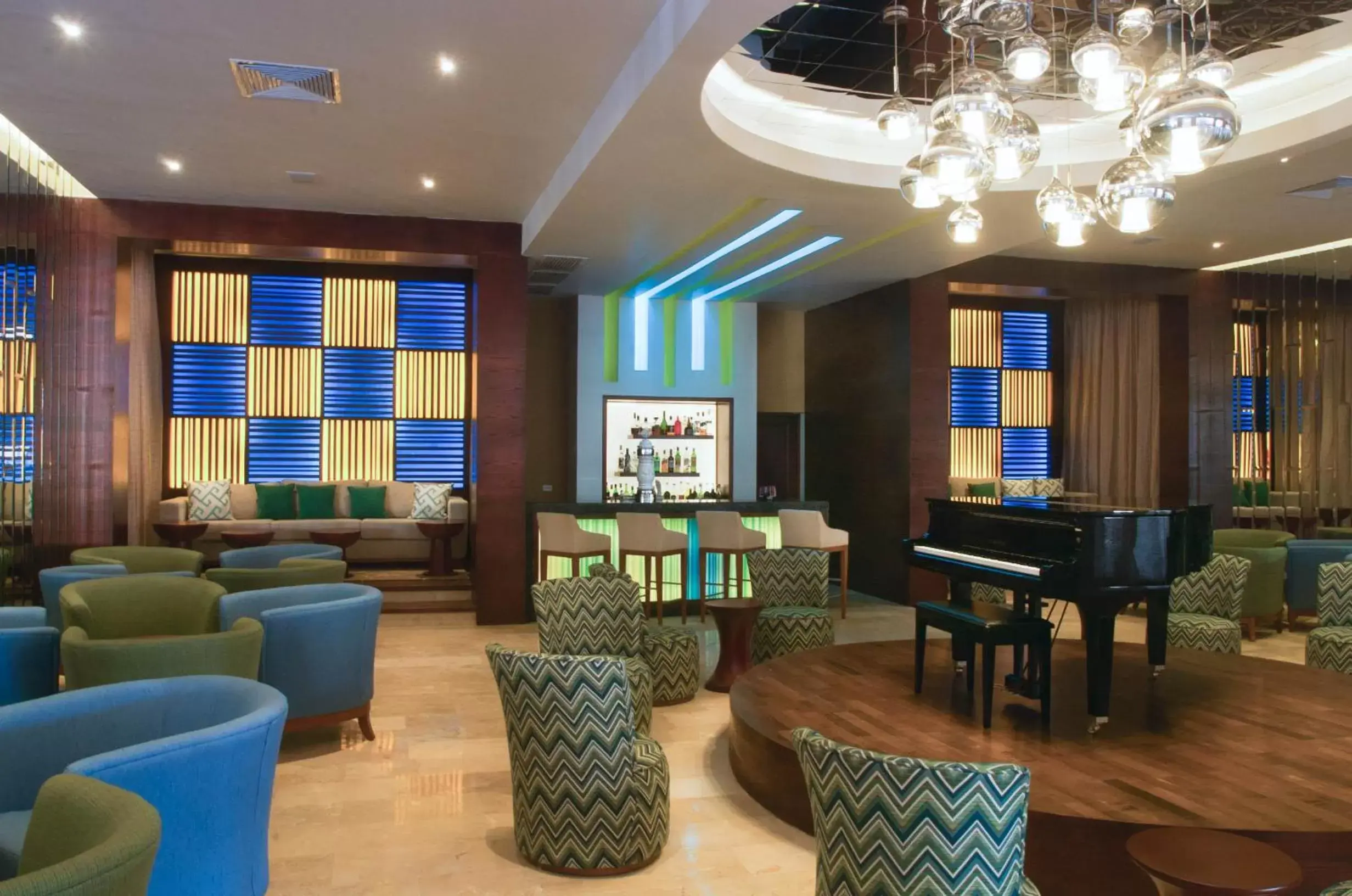 Lounge or bar, Lounge/Bar in Ocean Blue & Sand Beach Resort - All Inclusive