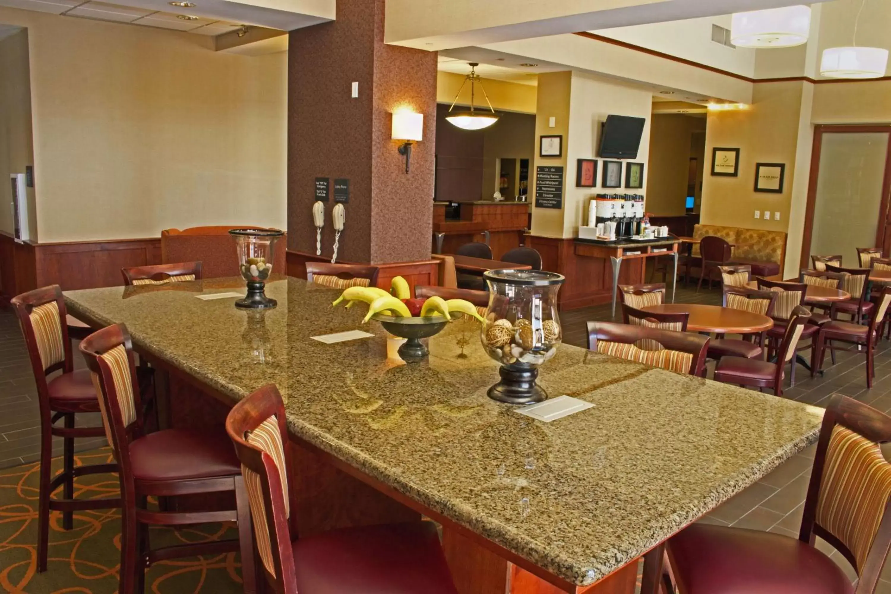 Lobby or reception, Restaurant/Places to Eat in Hampton Inn & Suites Chesapeake-Battlefield Boulevard