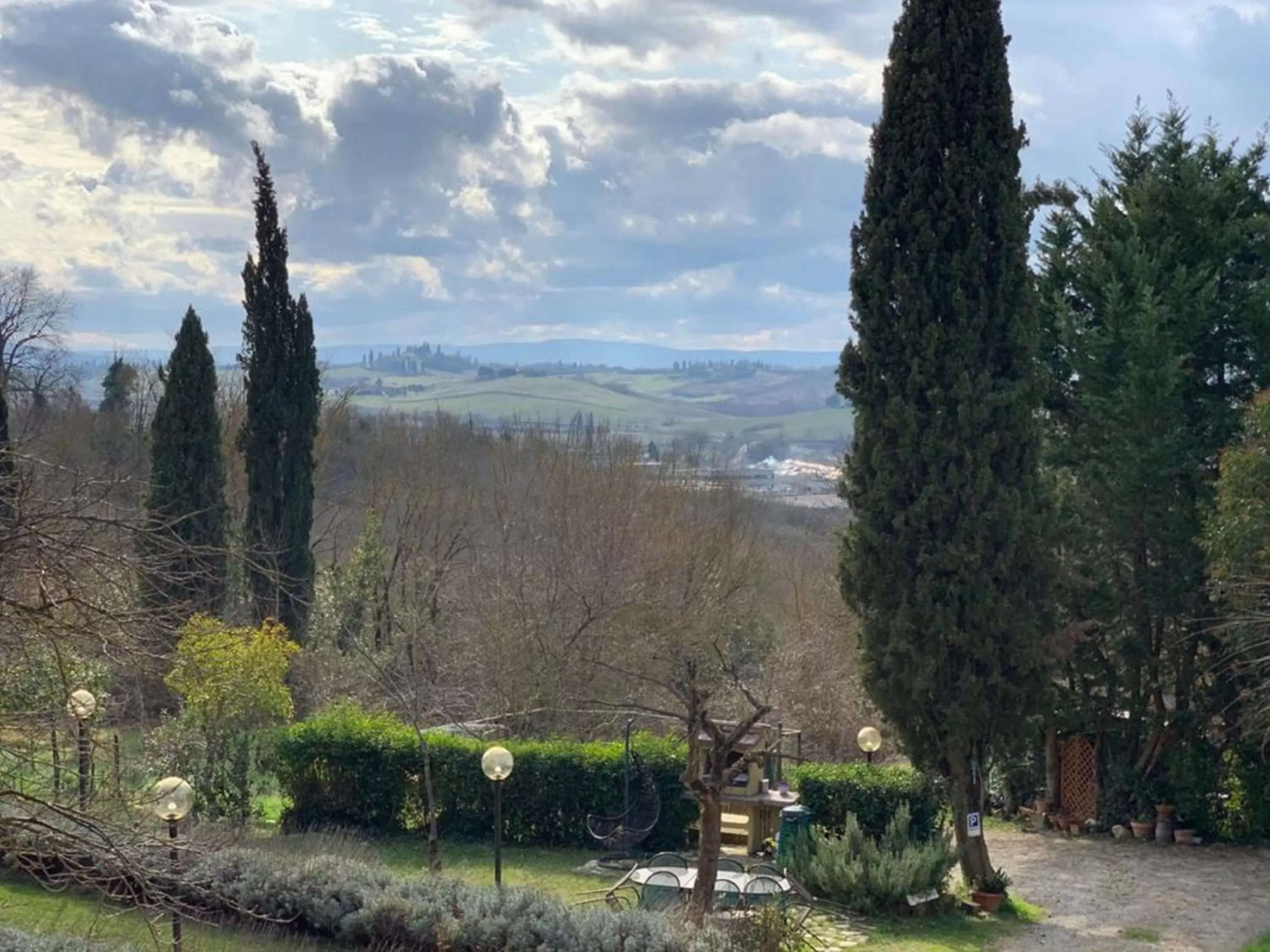 Garden view in La Coroncina Lodging