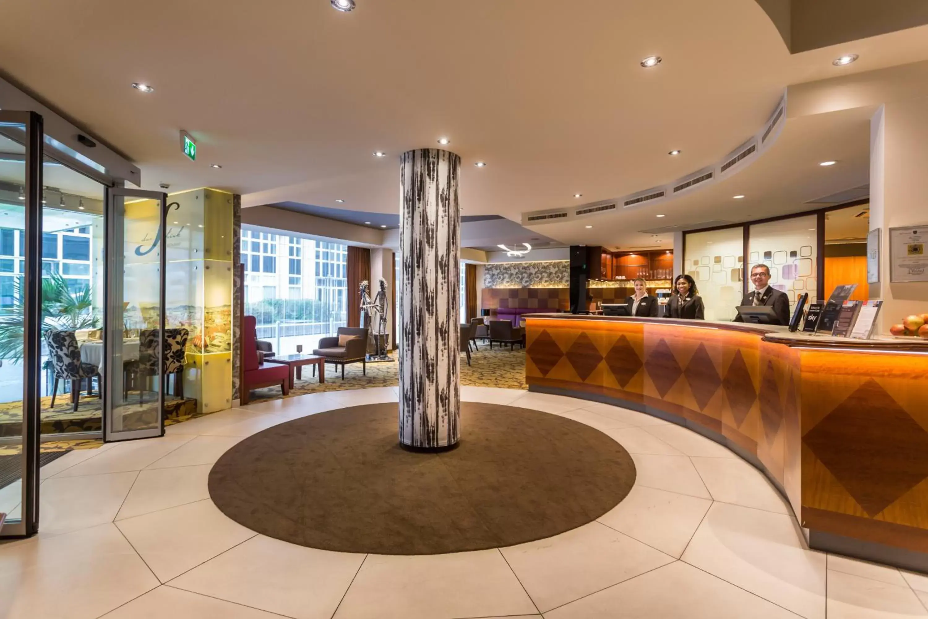 Staff, Lobby/Reception in Hotel Am Parkring