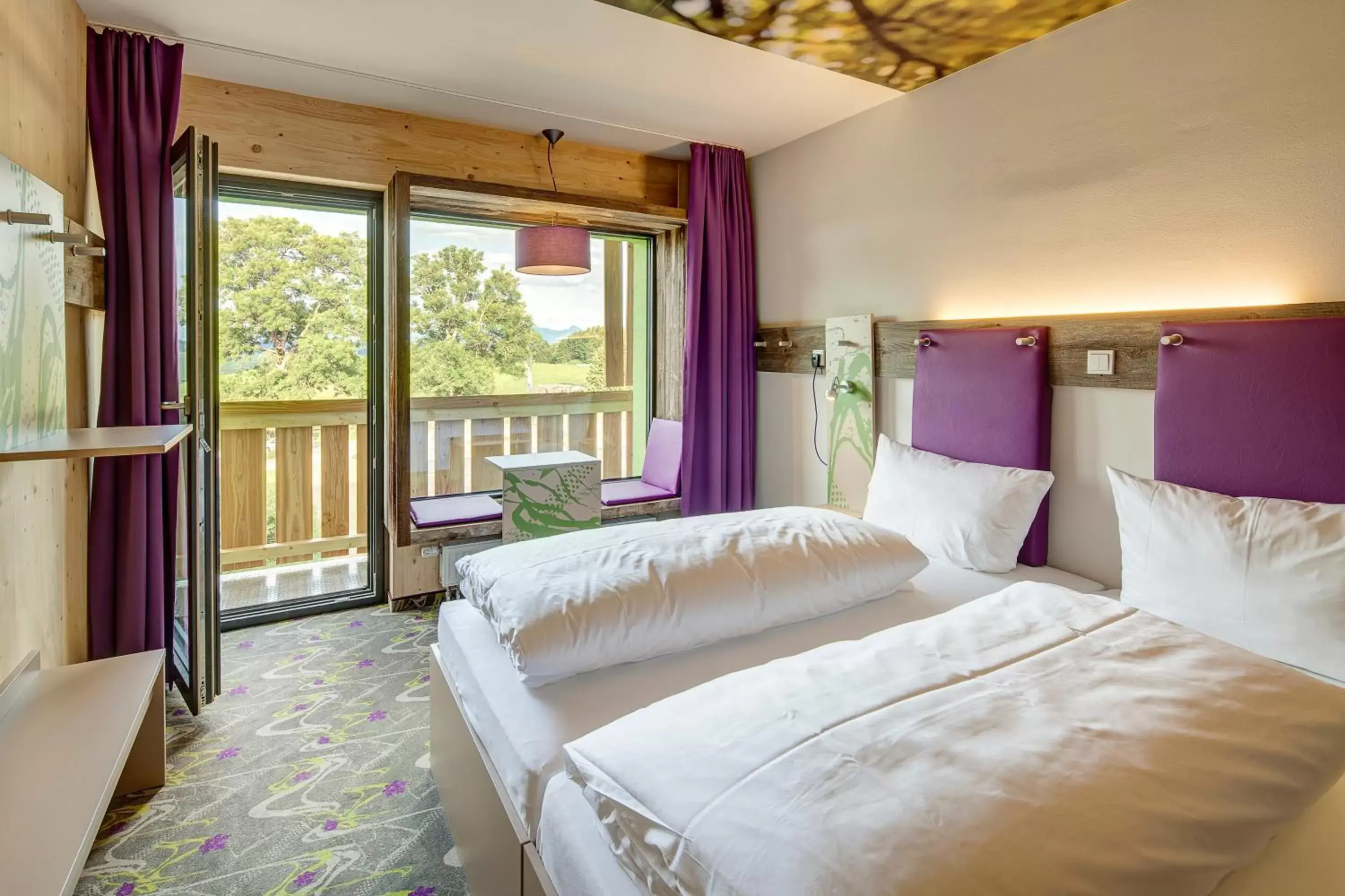 View (from property/room), Bed in Explorer Hotel Neuschwanstein