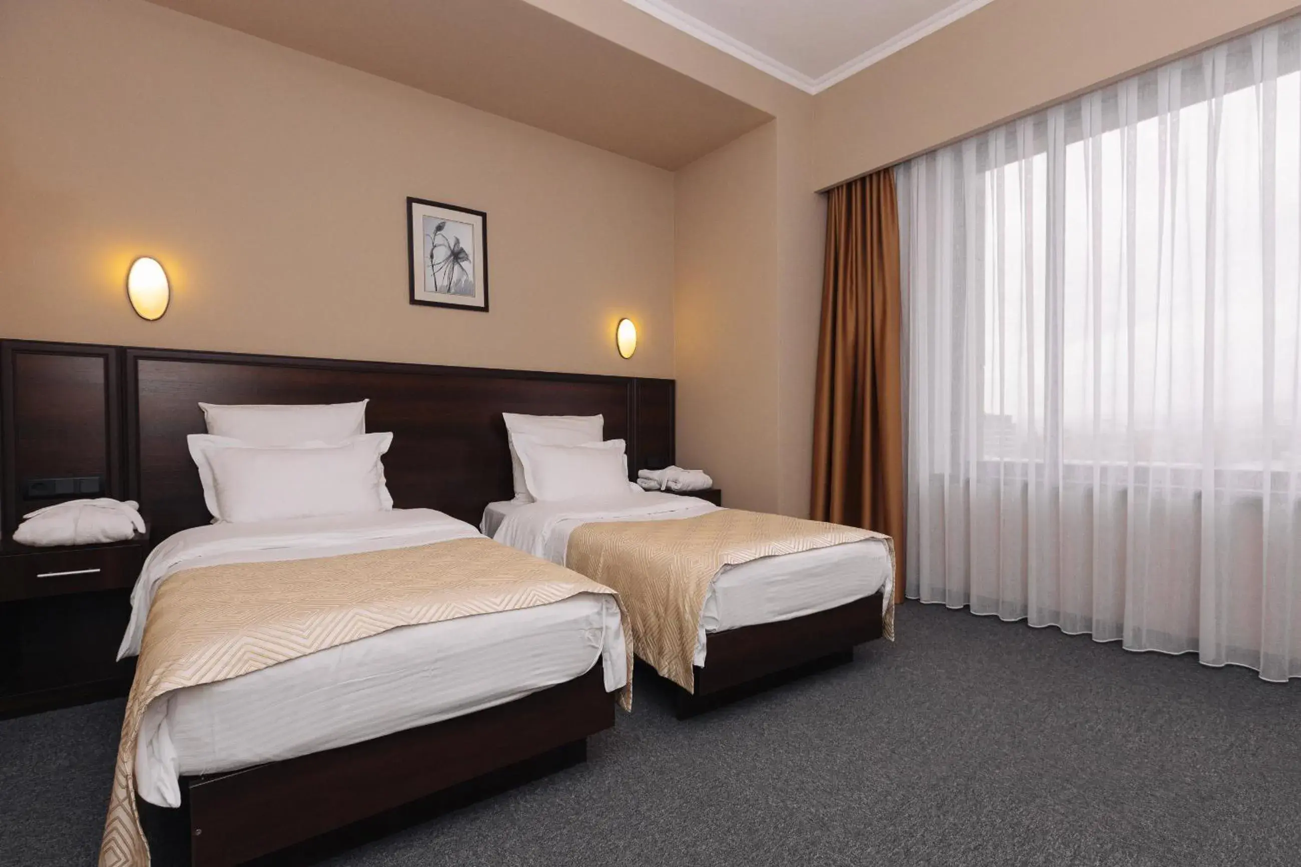 Bed in Best Western Plus Atakent Park Hotel