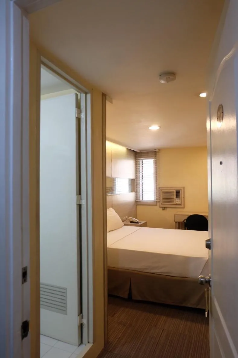 Bedroom, Bed in Spaces Hotel Makati