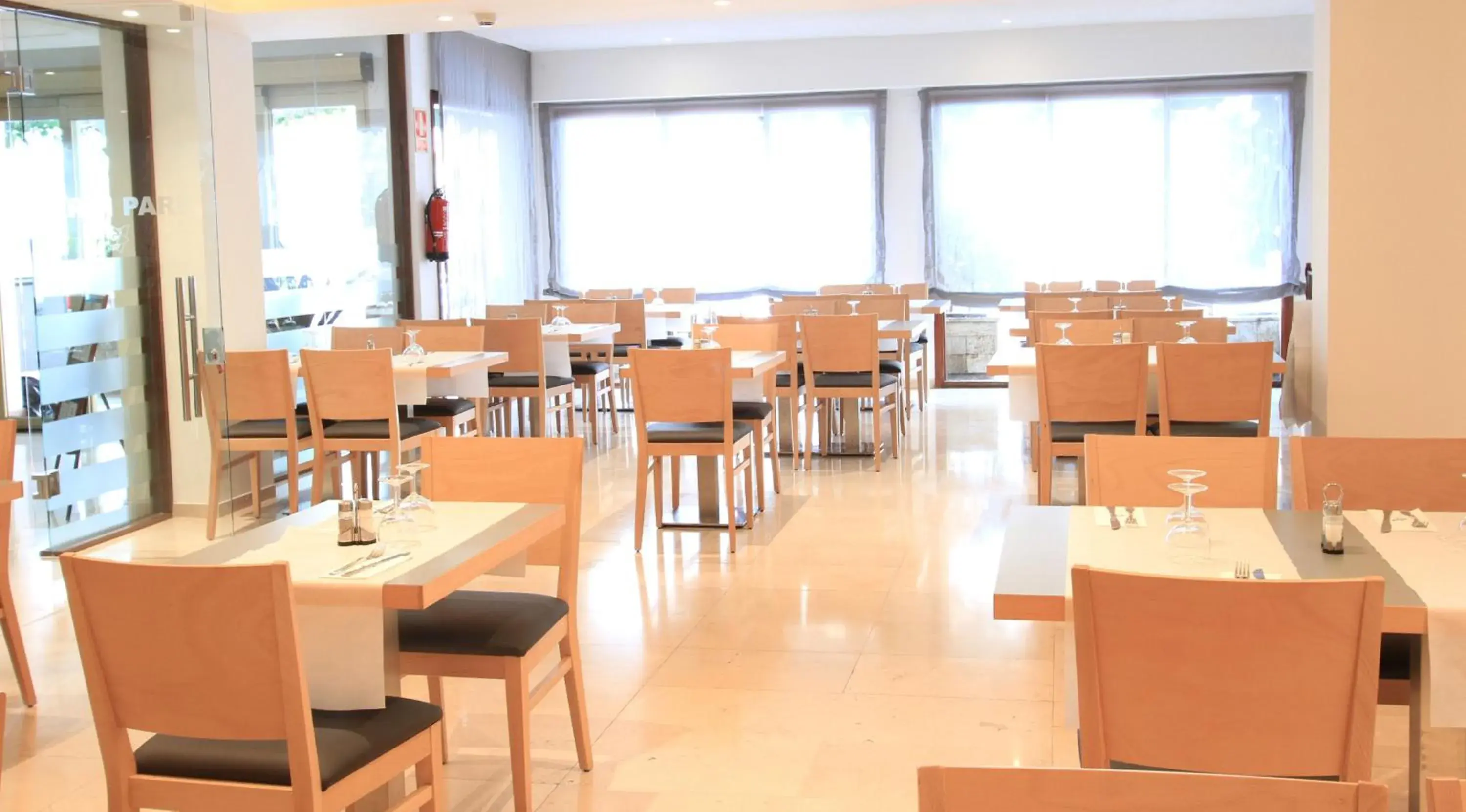 Restaurant/places to eat in Hotel Garbi Park & AquaSplash Restaurant/places to eat in Hotel Garbi Park & AquaSplash