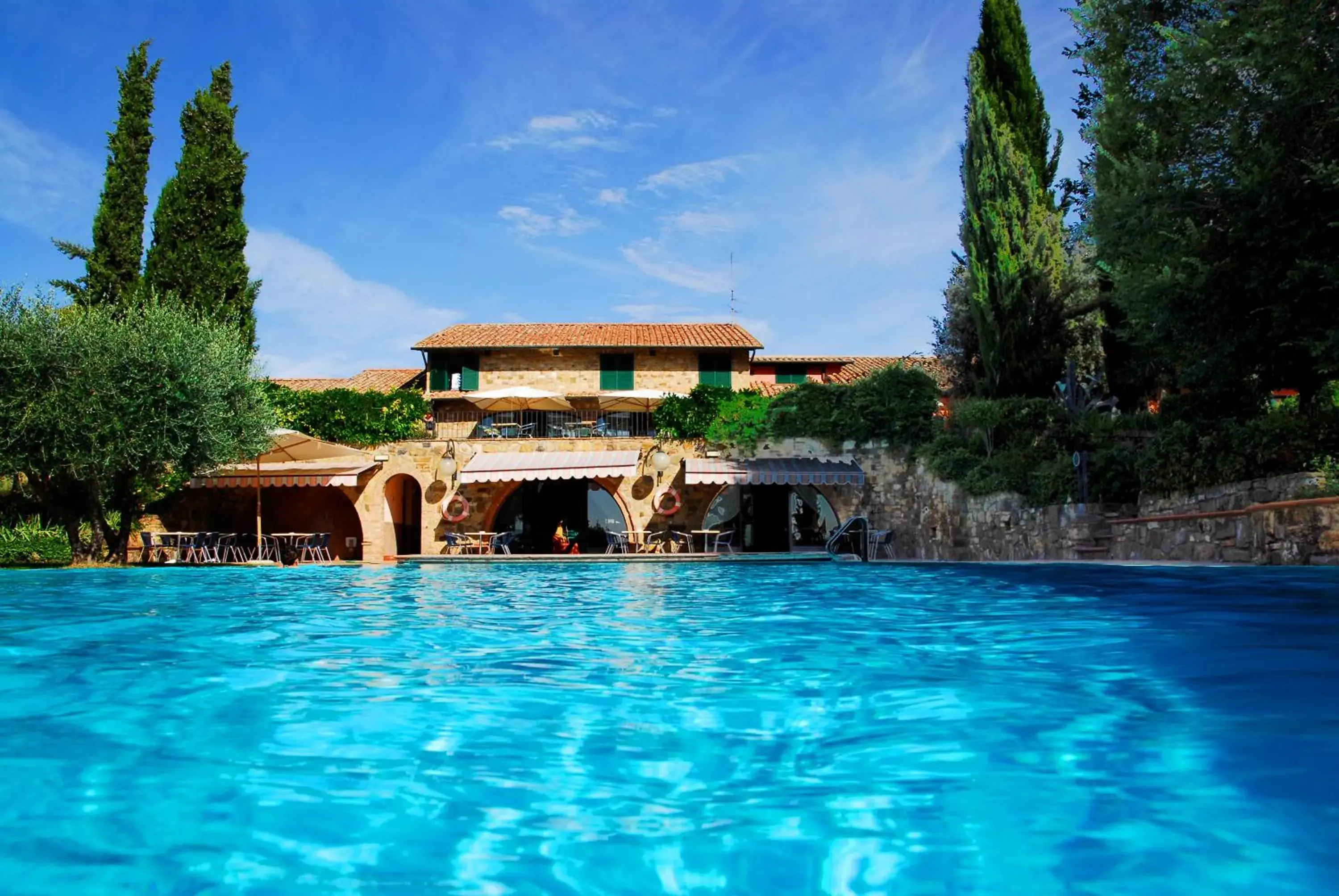 Swimming Pool in Casanova - Wellness Center La Grotta Etrusca