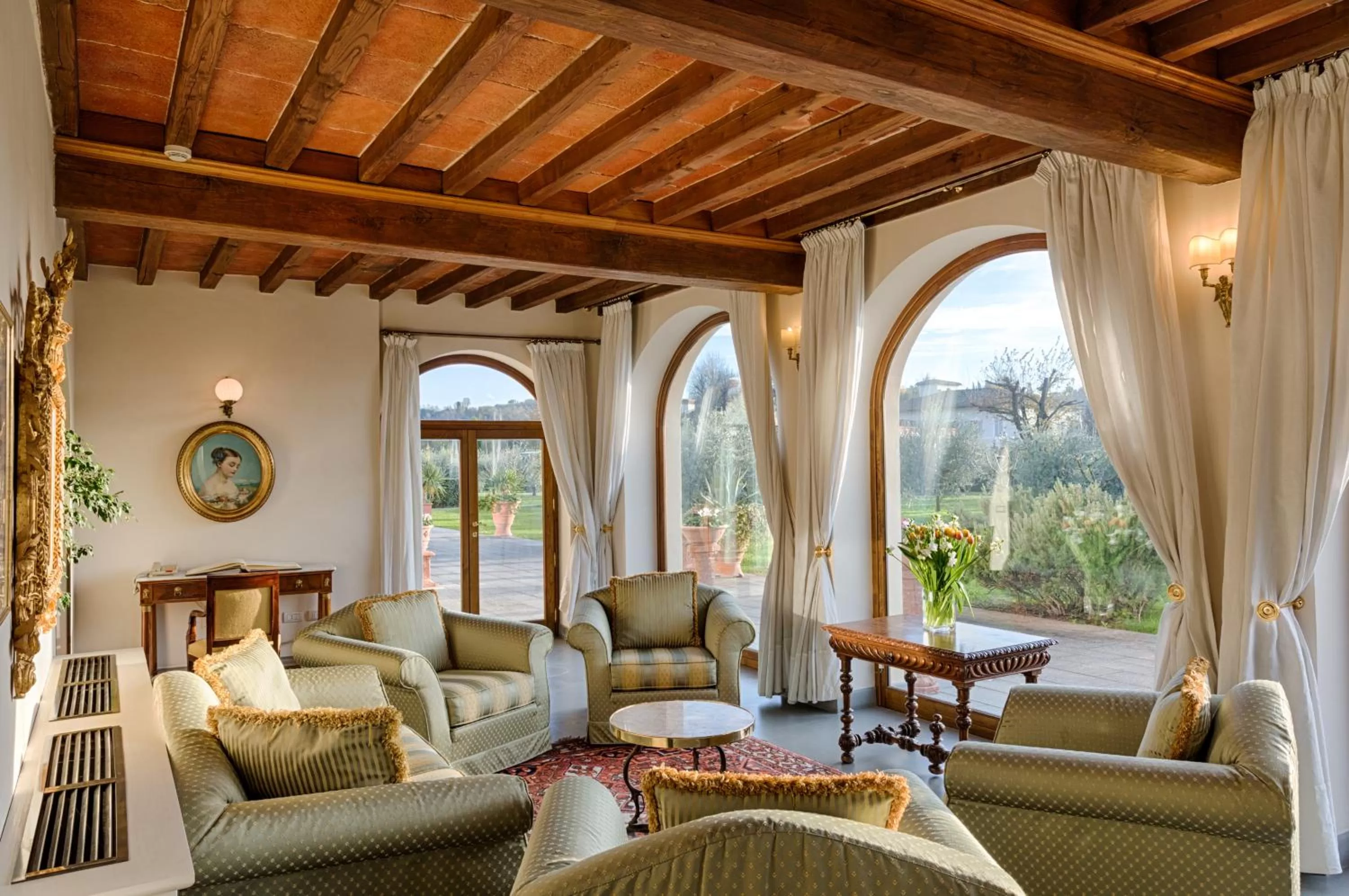 Lounge or bar in Villa Olmi Firenze