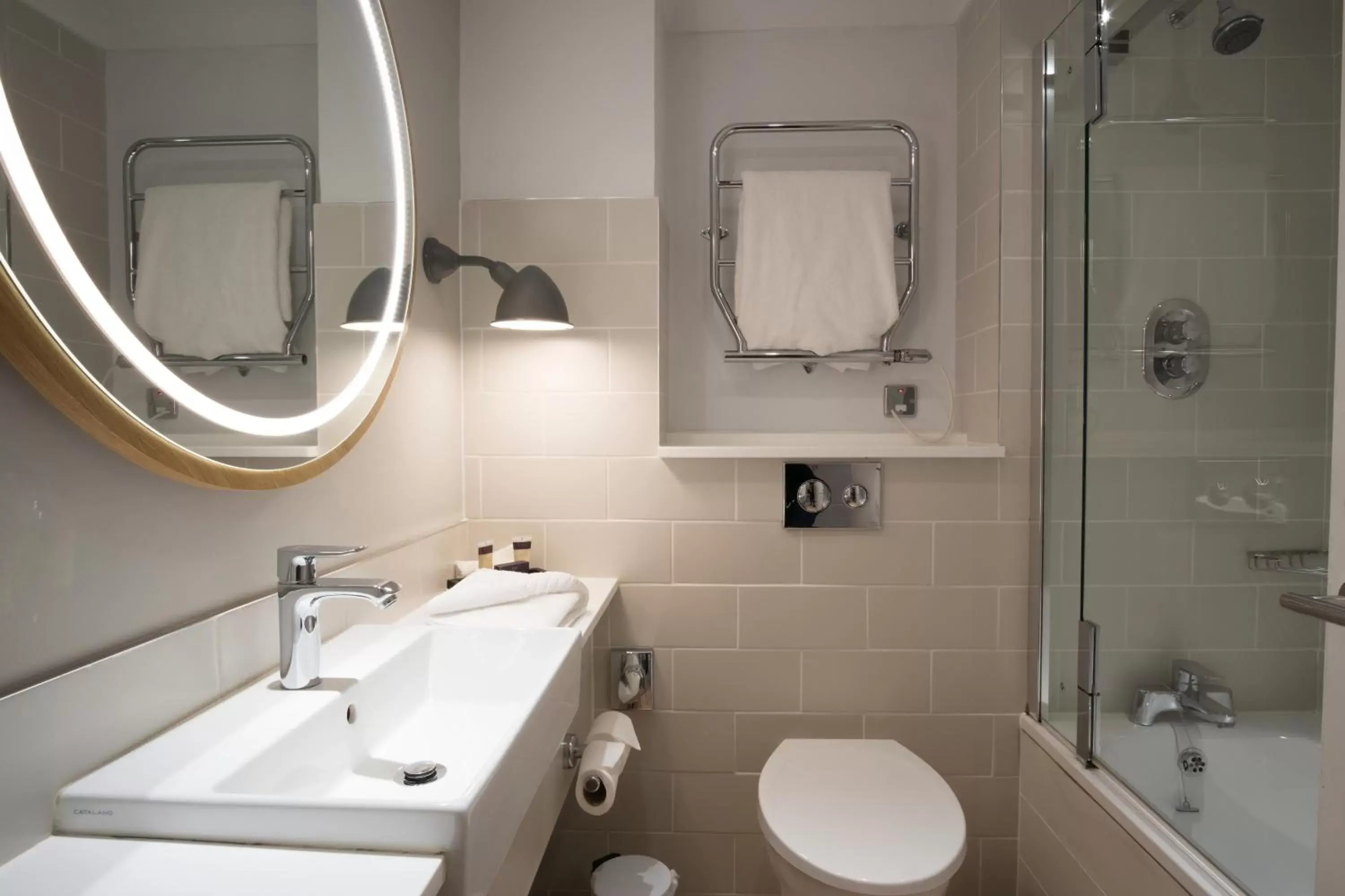 Bathroom in North Lakes Hotel and Spa