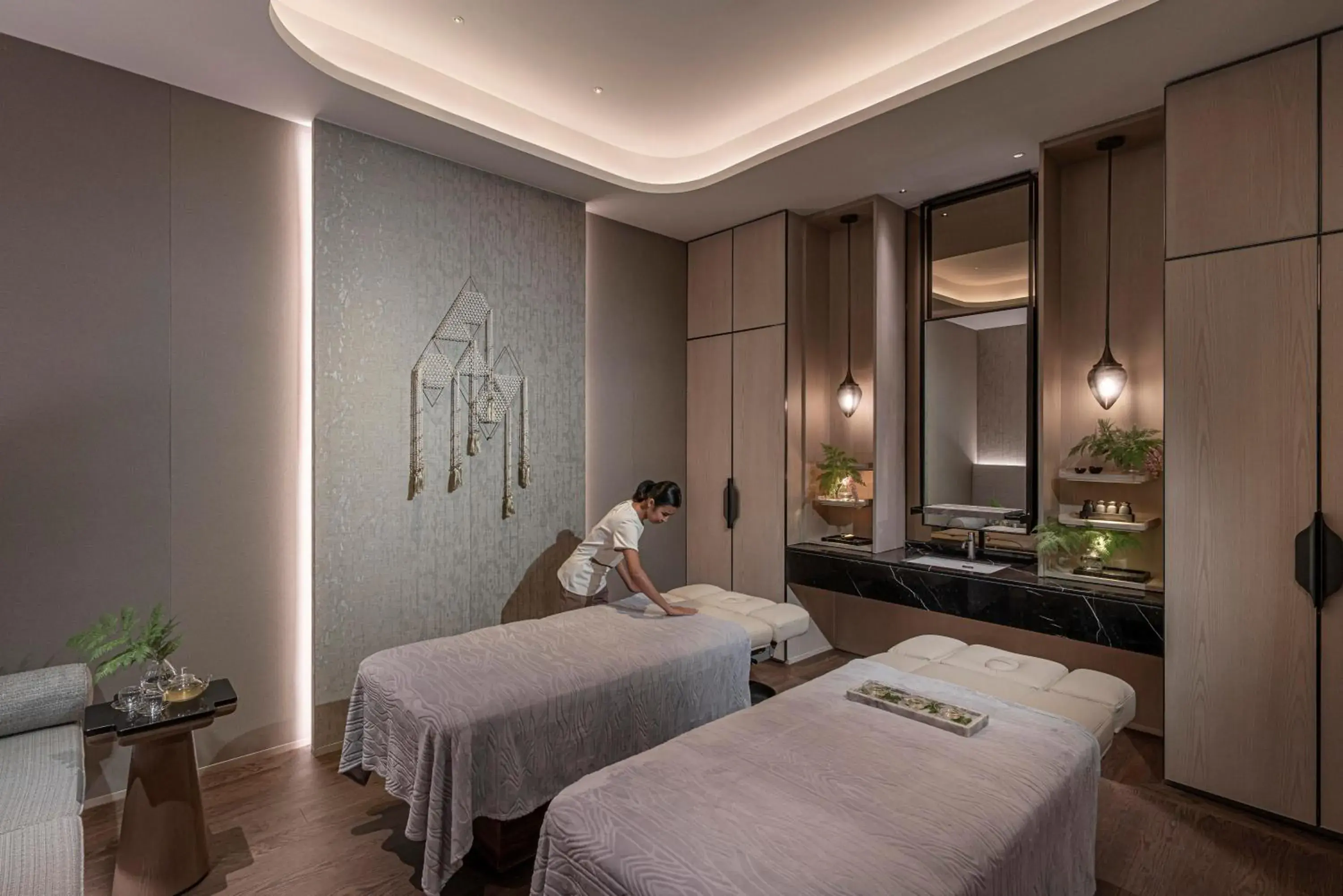 Massage in Four Seasons Hotel Bangkok at Chao Phraya River