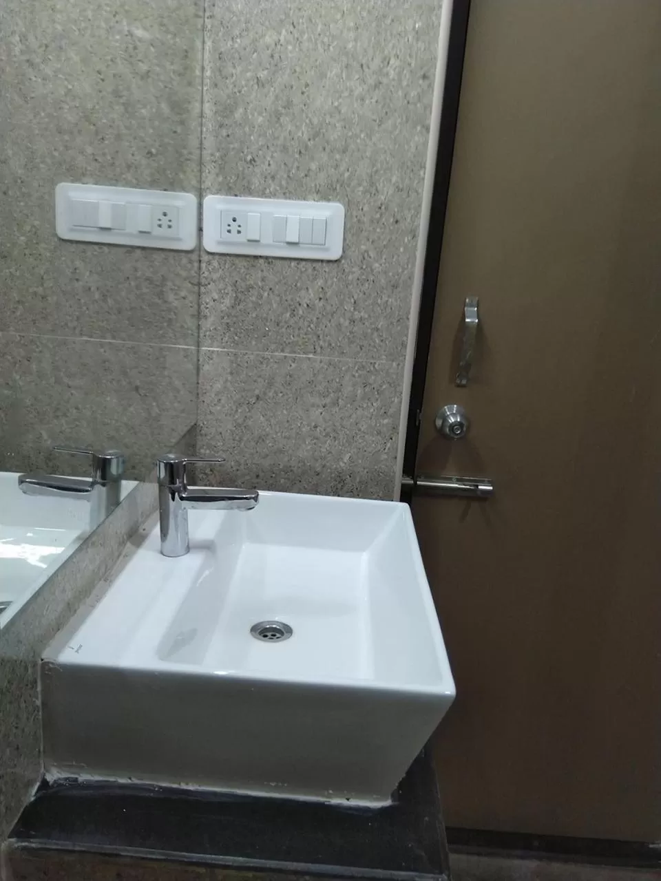 Bathroom in Chandru De Green