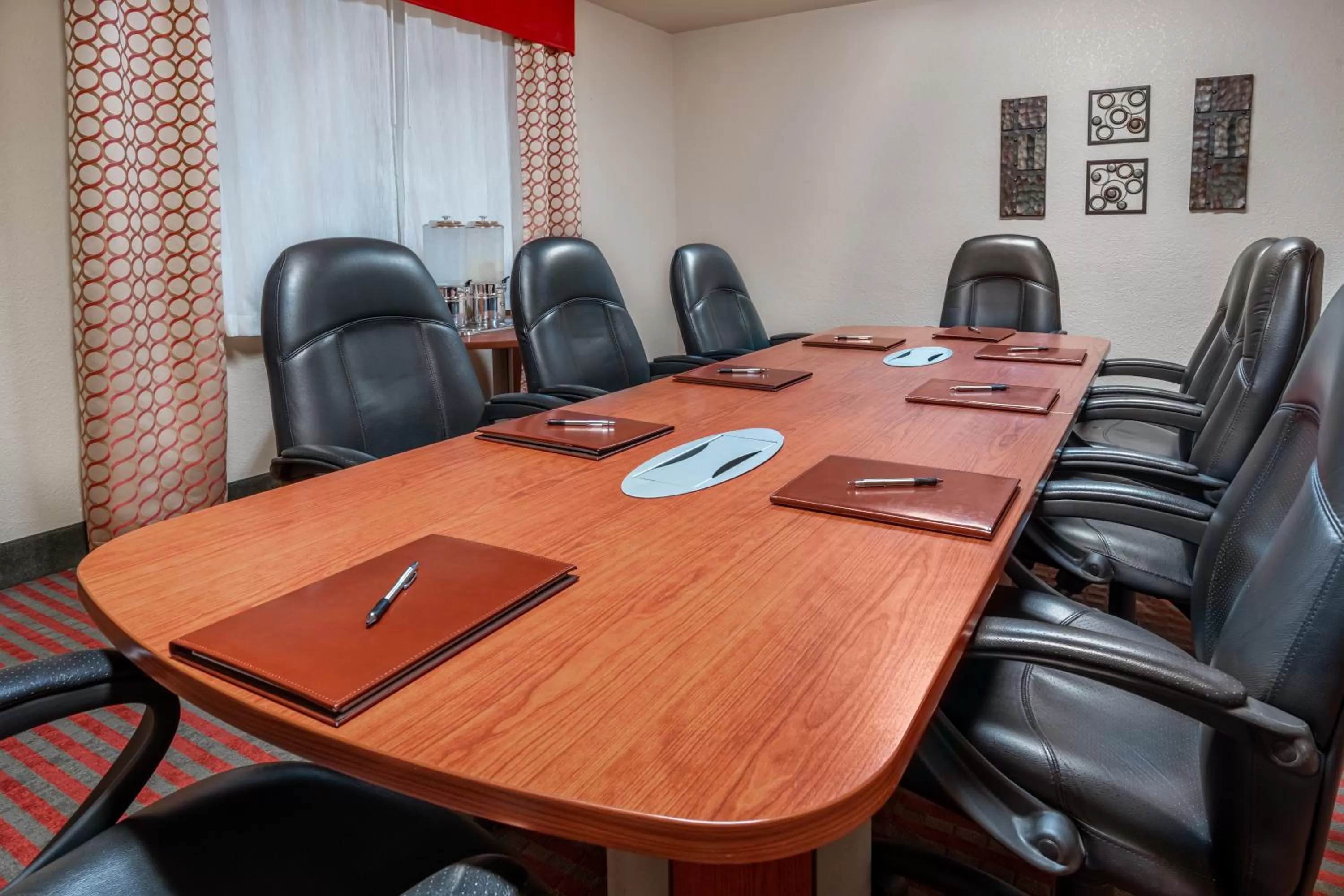 Meeting/conference room in Grand Williston Hotel and Conference Center