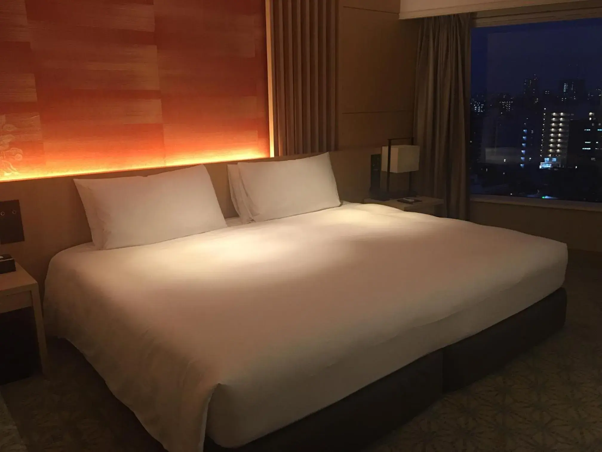 Bed in Hotel Gajoen Tokyo