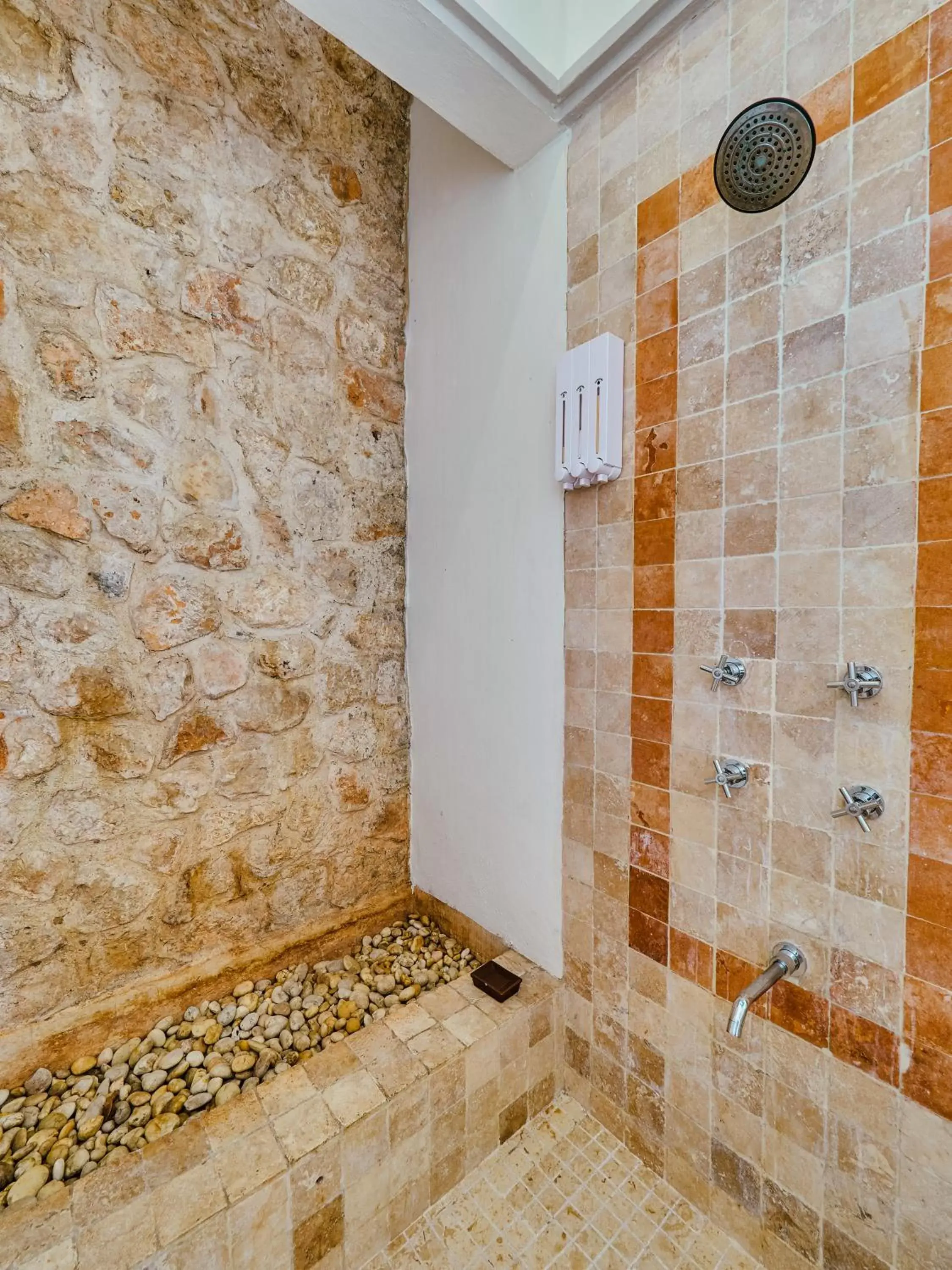 Bathroom in Casona 66 Merida Boutique Hotel