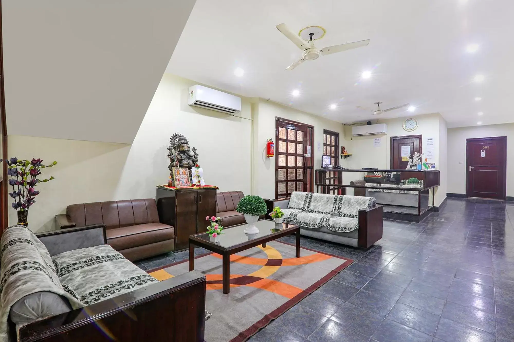 Seating Area in Hotel Presidency Inn