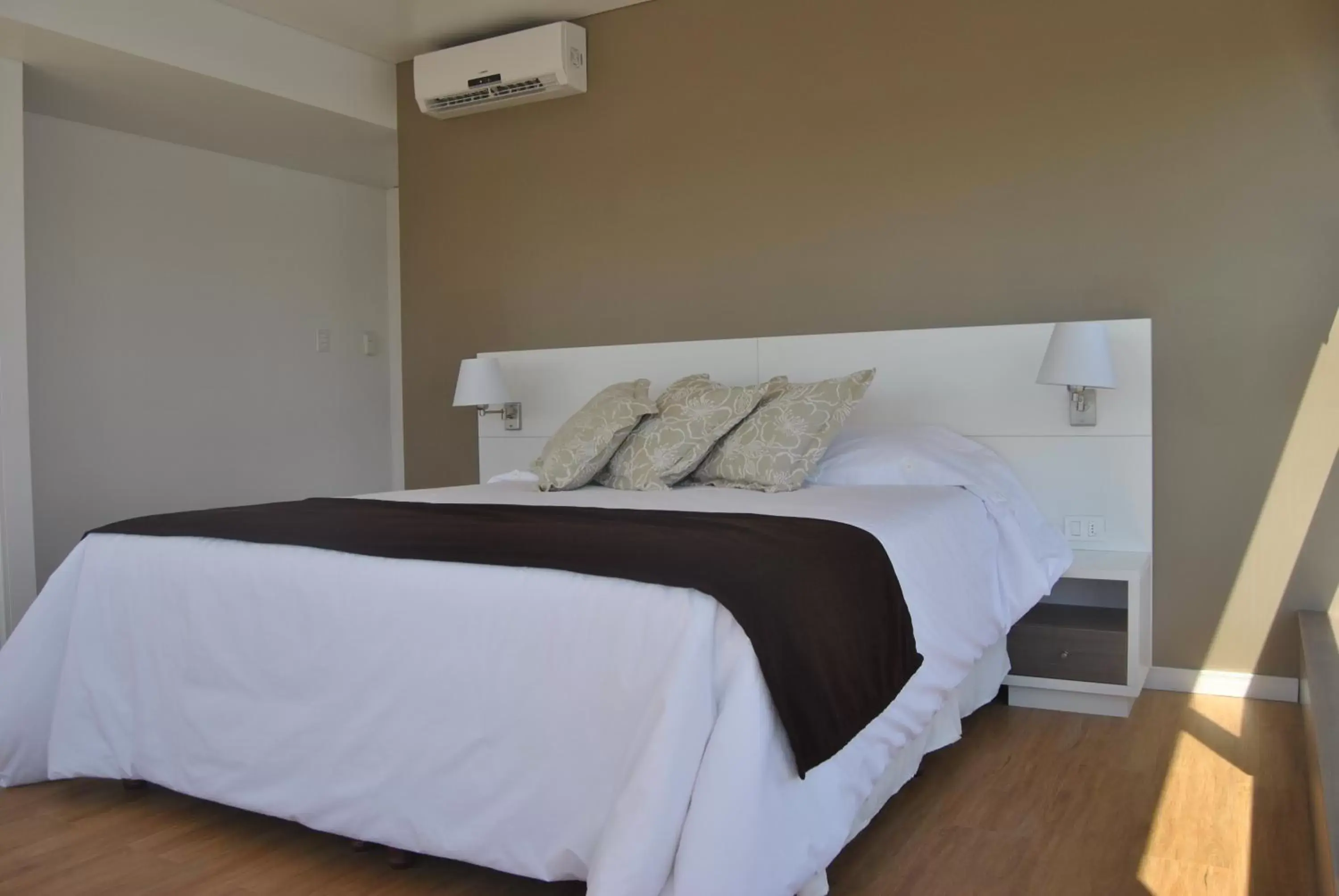 Photo of the whole room, Bed in Hotel Castilla Photo of the whole room, Bed in Hotel Castilla