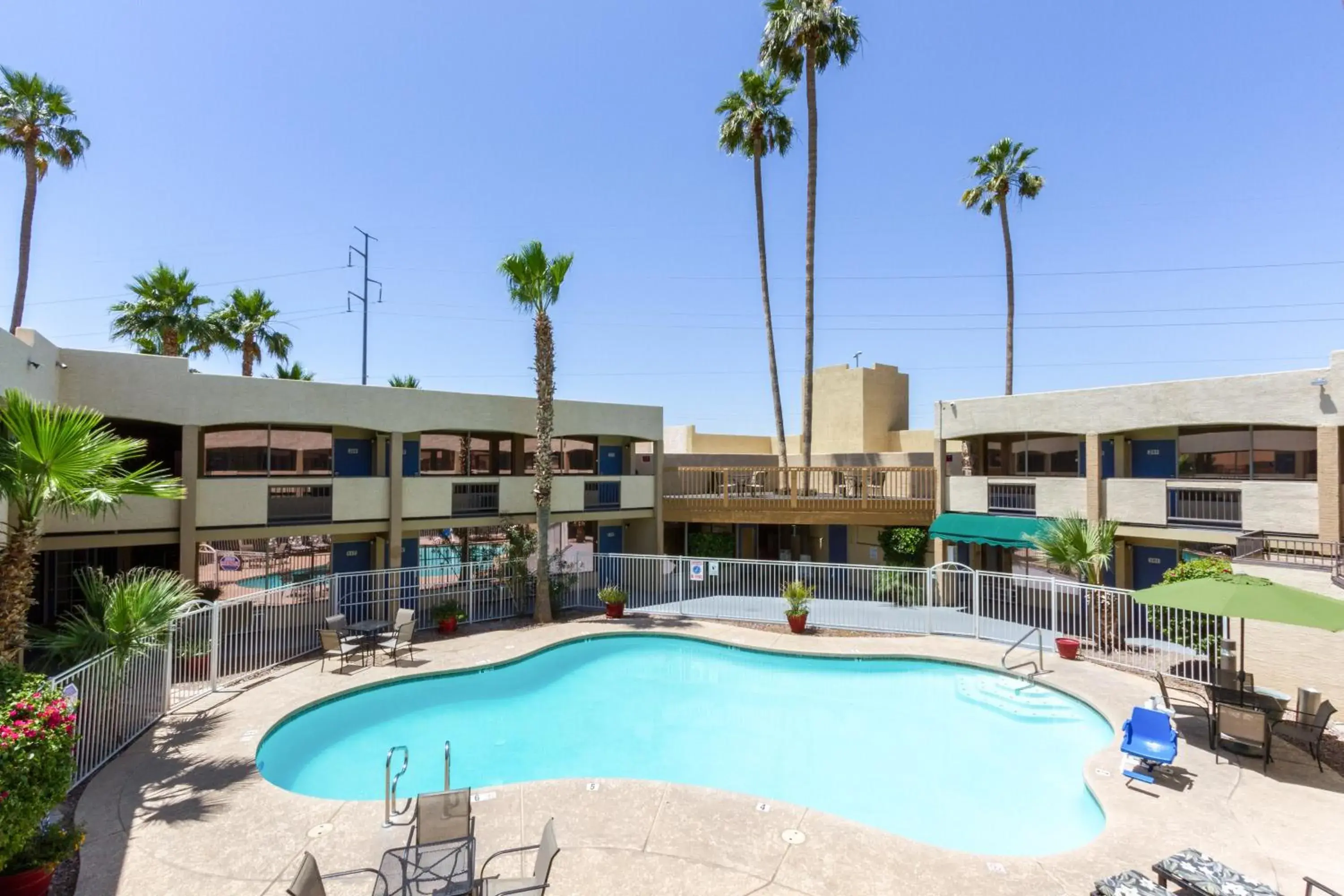Pool view, Swimming Pool in Motel 6 Glendale AZ