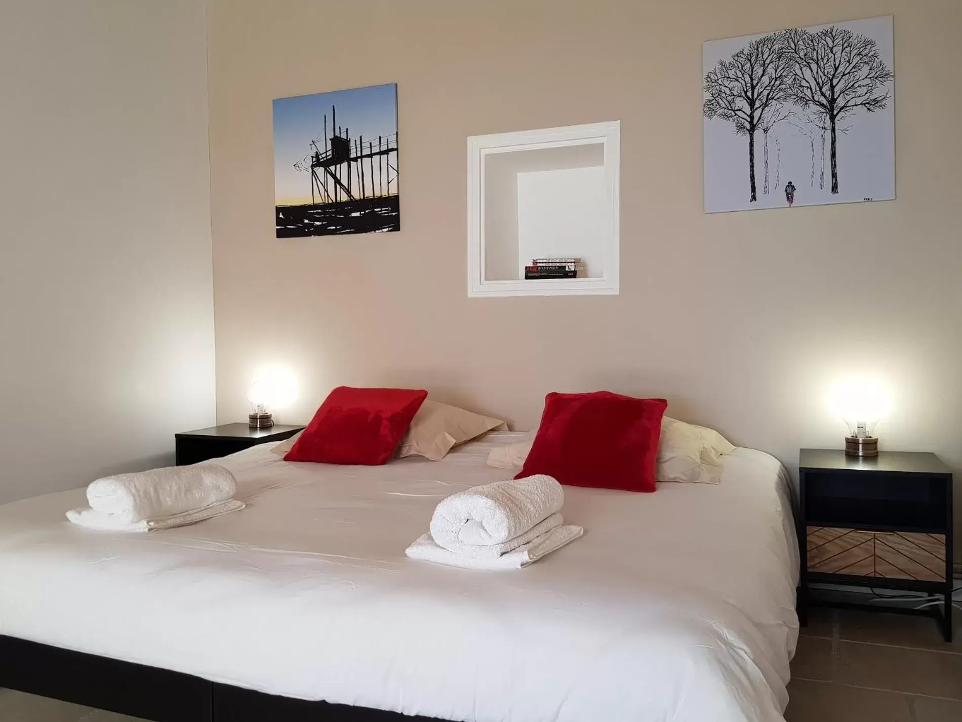 Bedroom, Bed in Domaine de Pelouaille - chambre d'hôtes