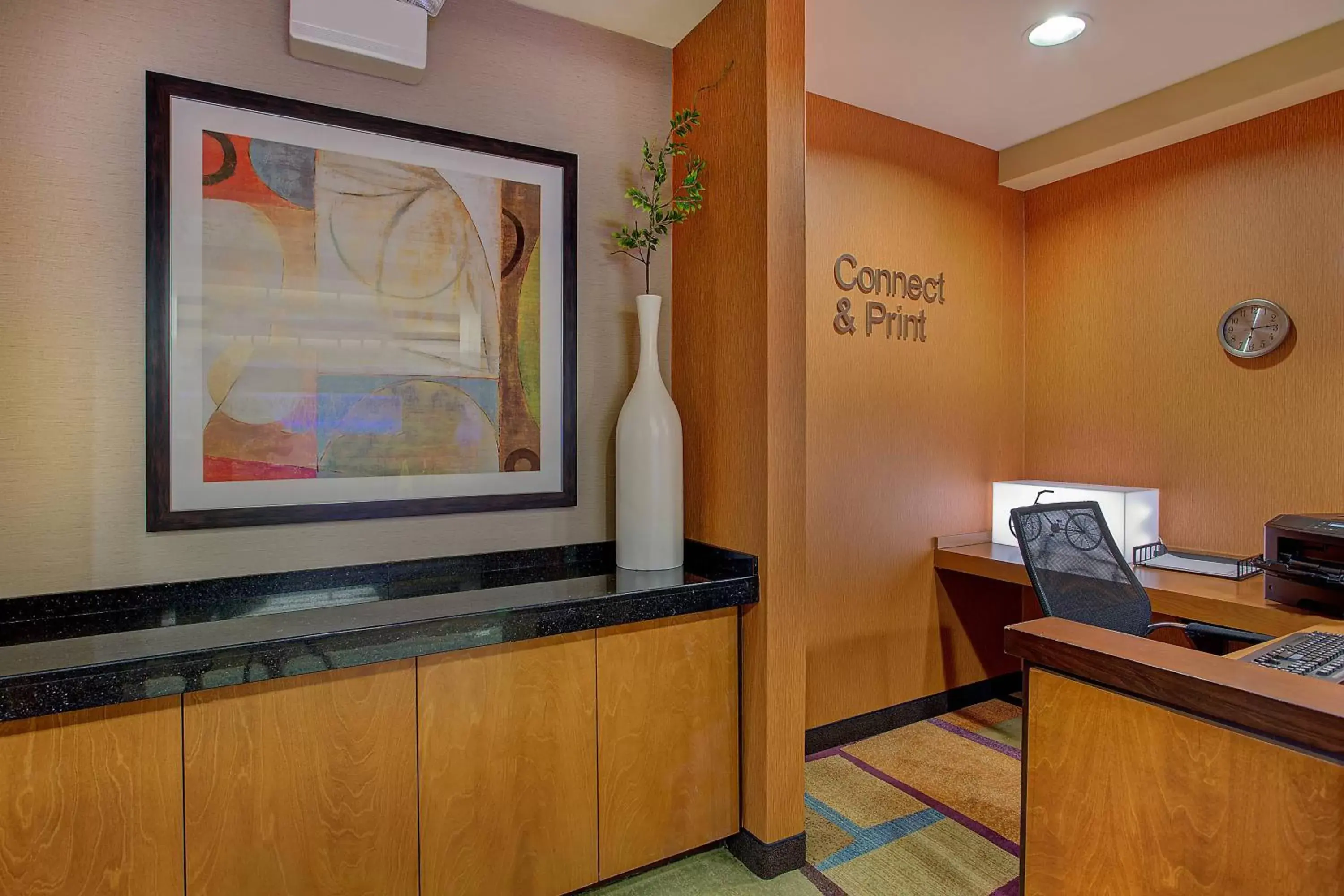 Business facilities, Lobby/Reception in Fairfield Inn & Suites Kodak