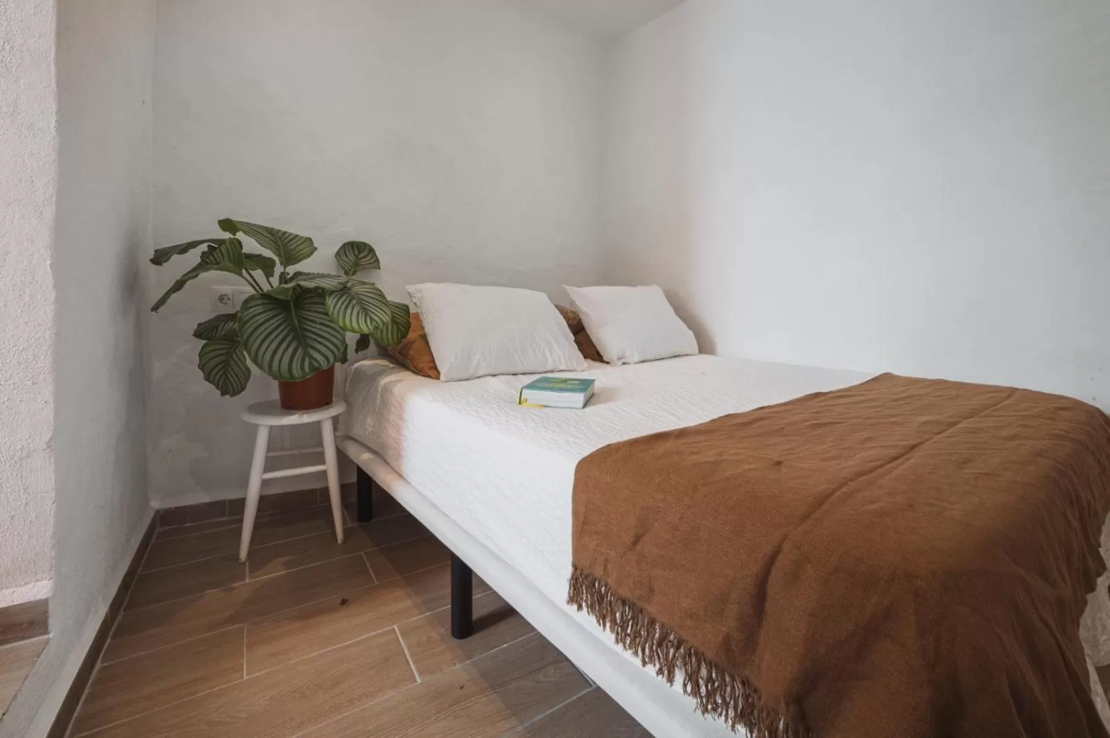 Bedroom, Bed in Encanto Guesthouse