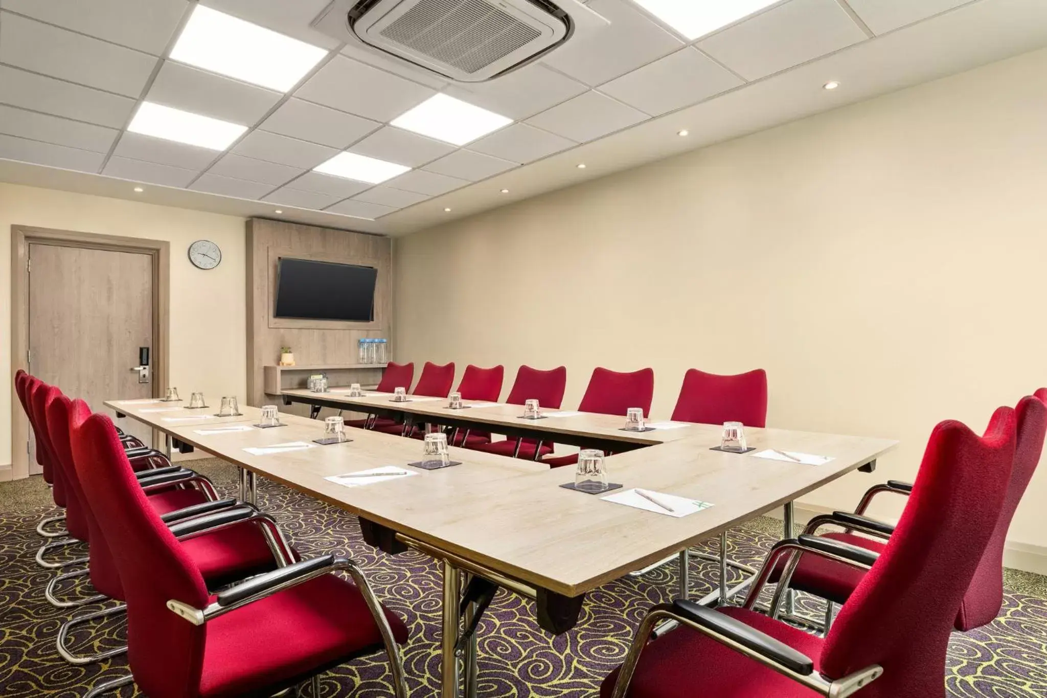 Meeting/conference room in Holiday Inn Birmingham Airport - NEC, an IHG Hotel