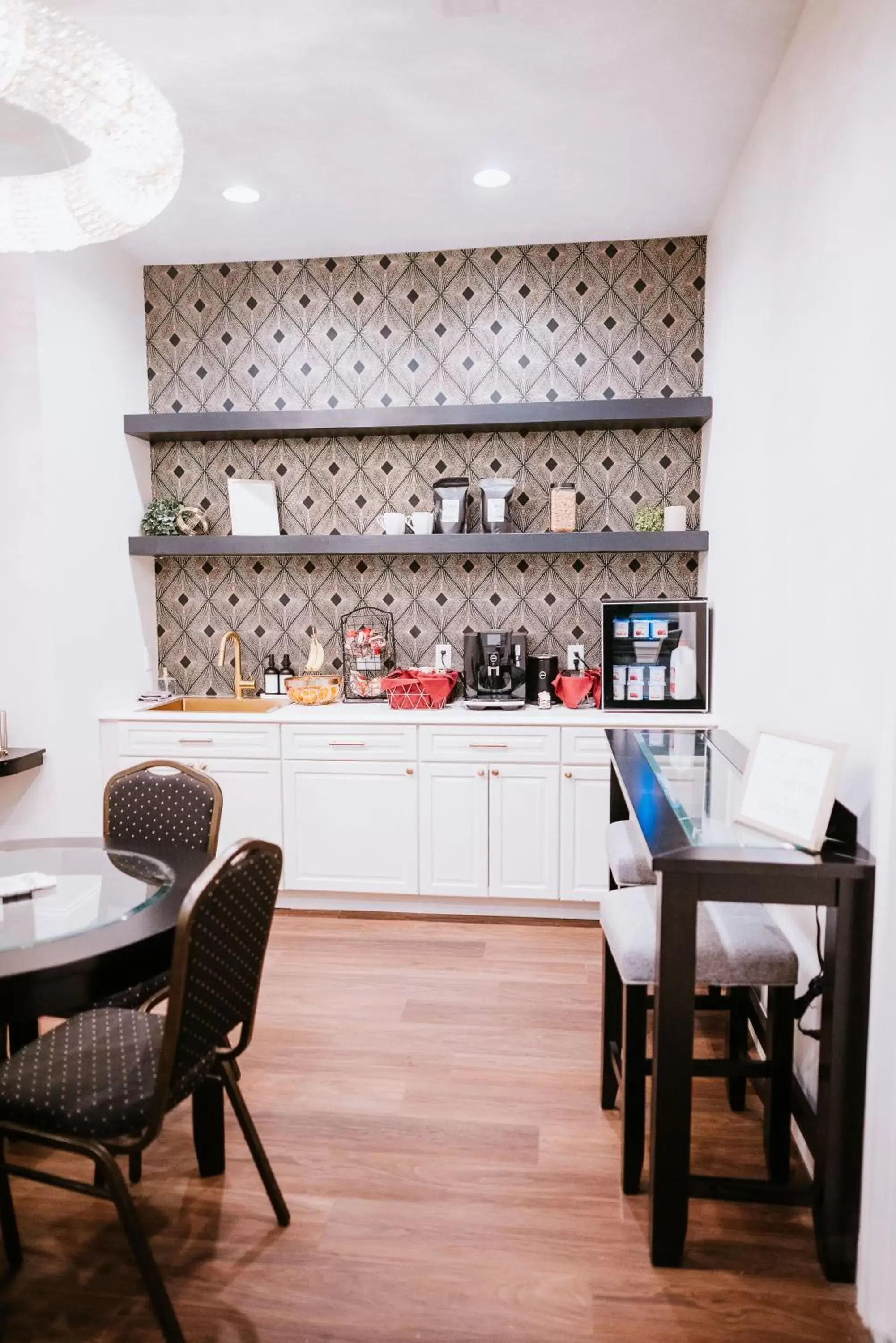 Breakfast in Inn On Central Breakfast in Inn On Central