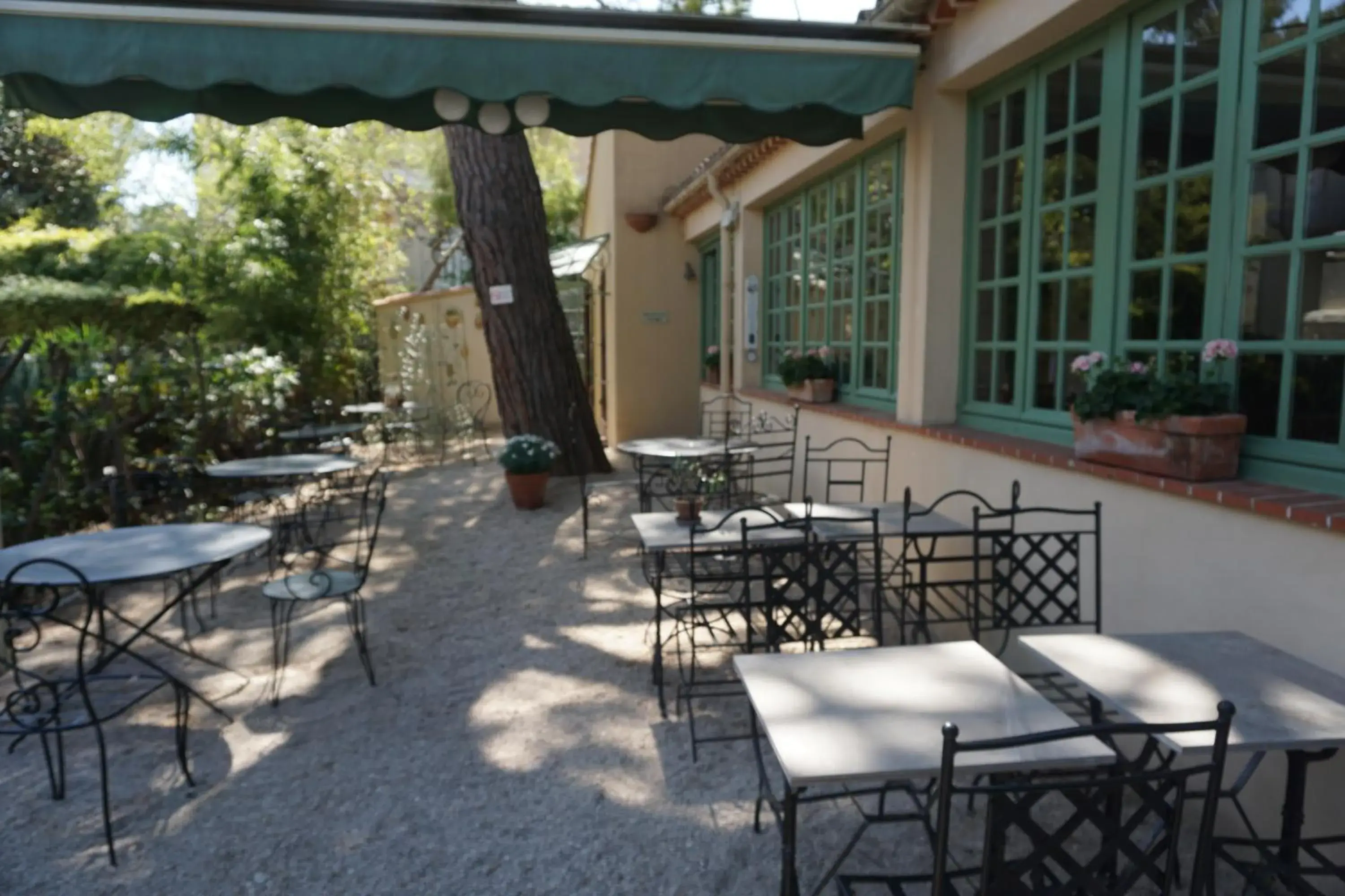 Patio, Patio/Outdoor Area in Le Ponteil