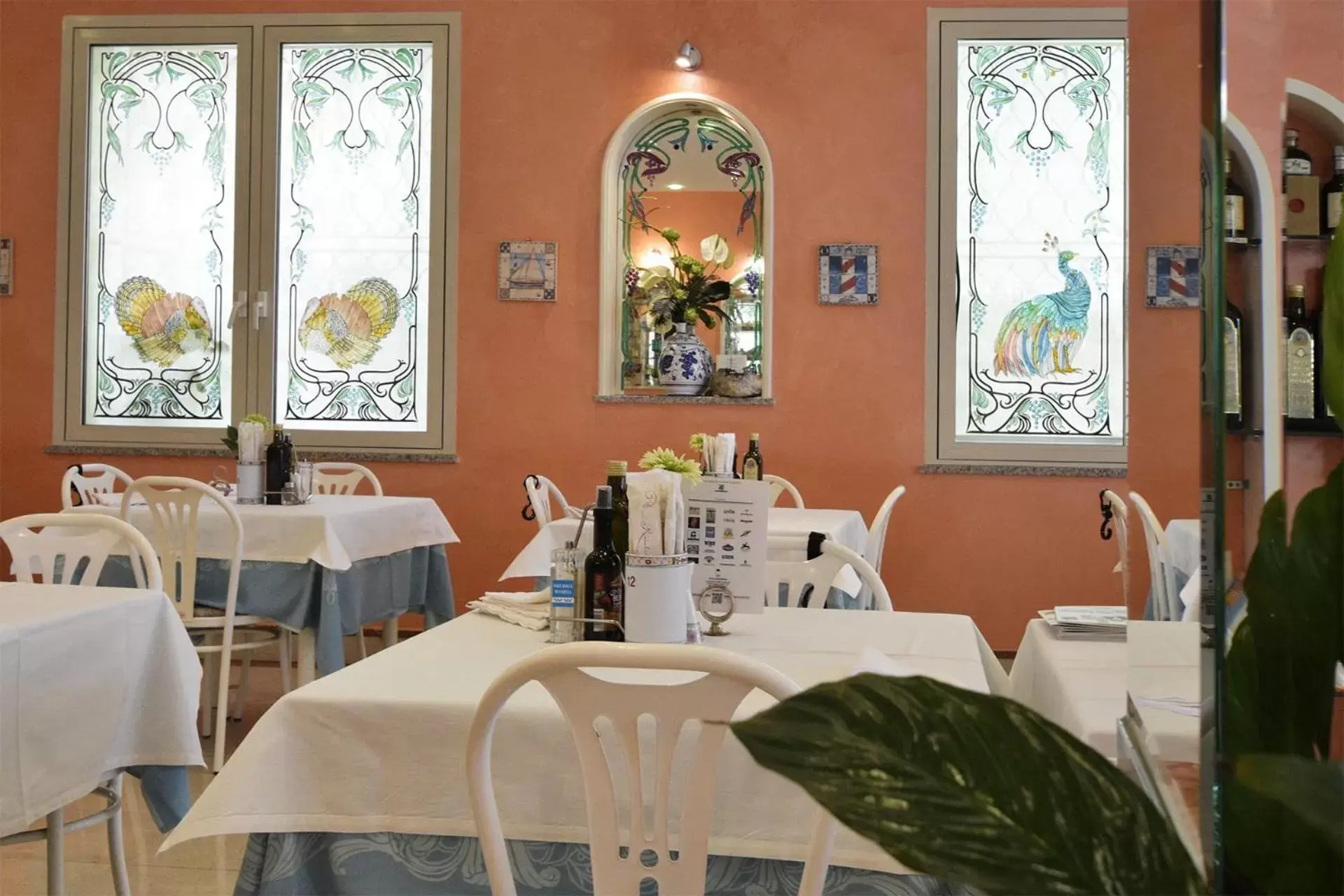Restaurant/Places to Eat in Hotel Imperiale