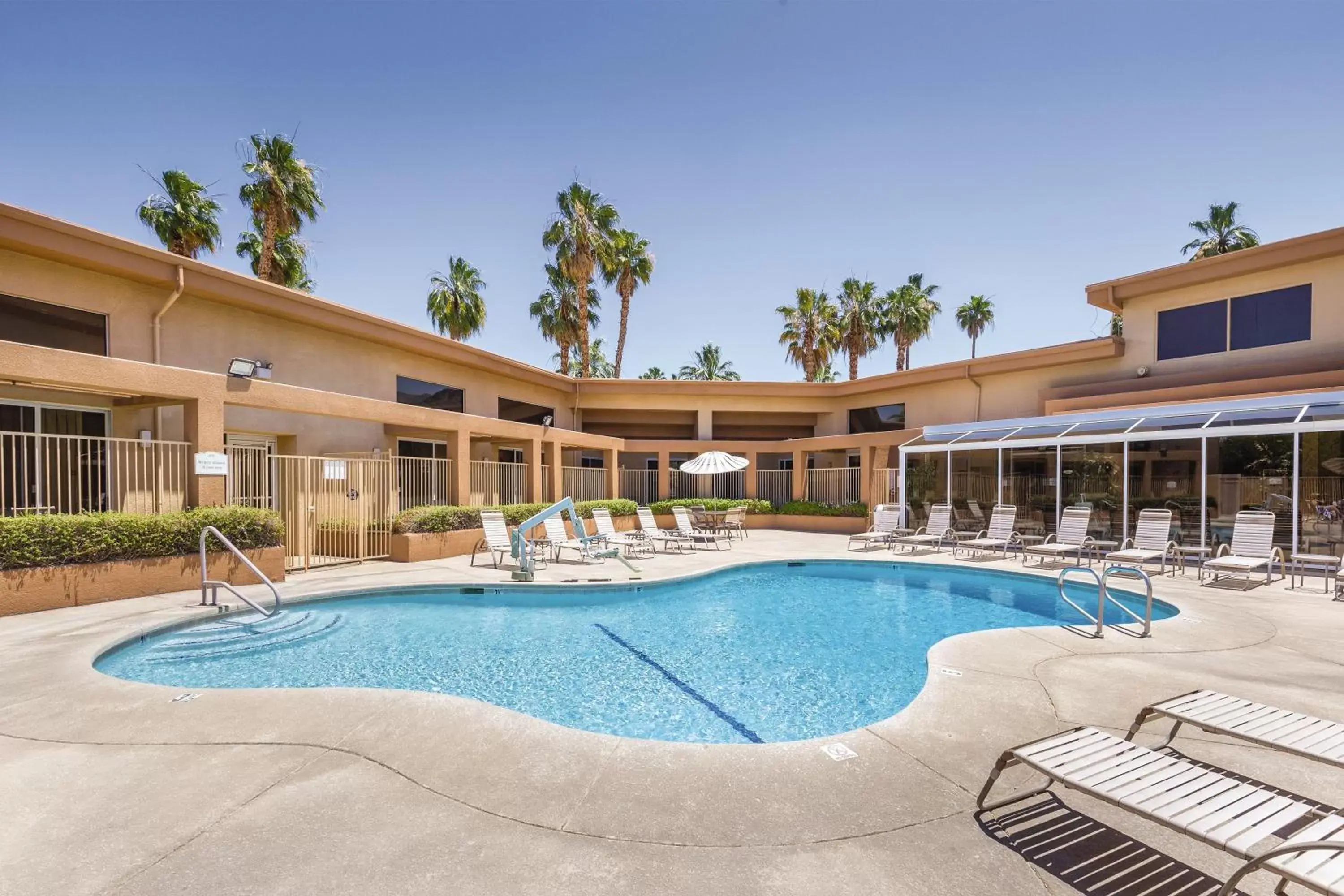 Balcony/Terrace, Swimming Pool in WorldMark Palm Springs - Plaza Resort and Spa
