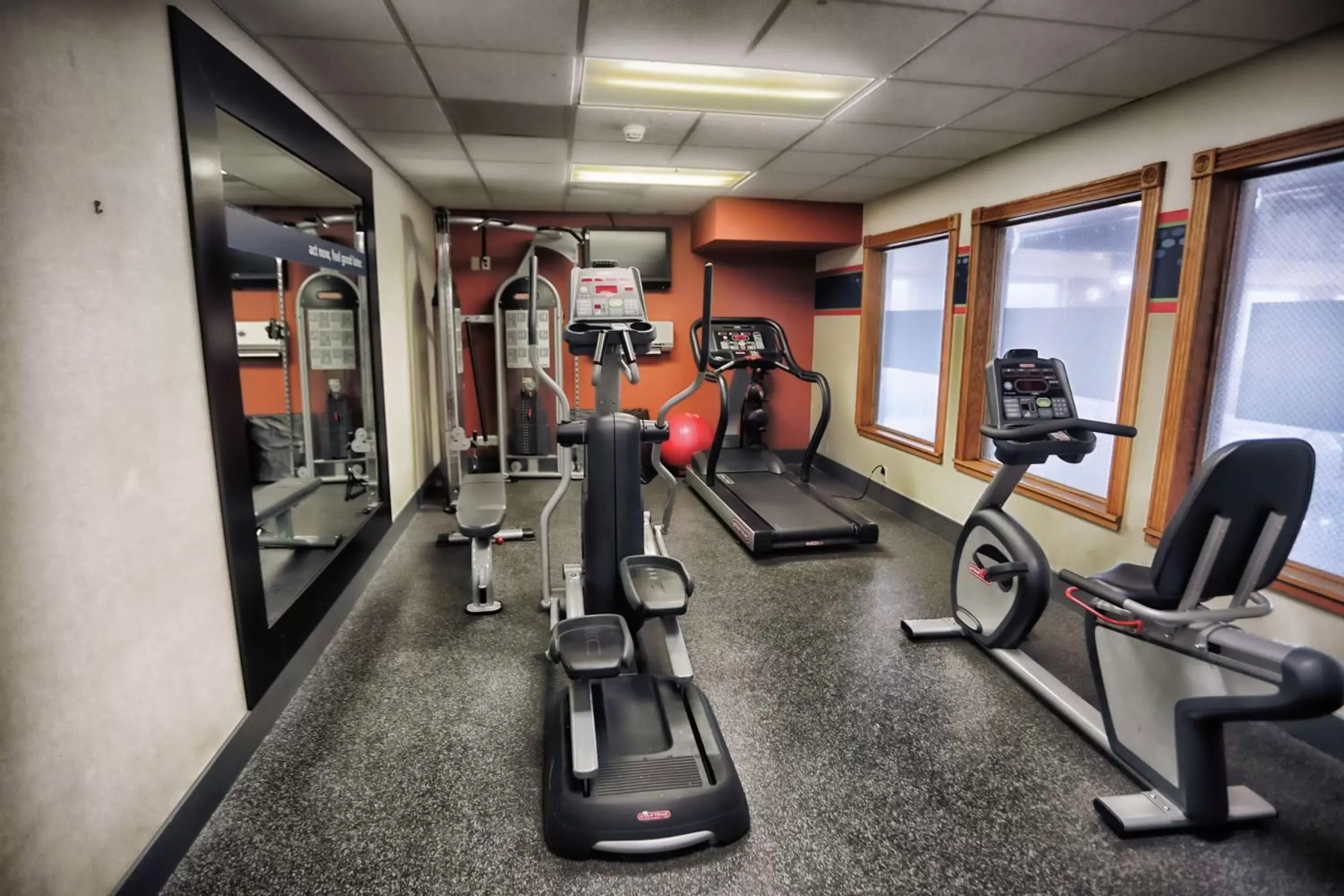 Fitness centre/facilities, Fitness Center/Facilities in Hampton Inn Marion