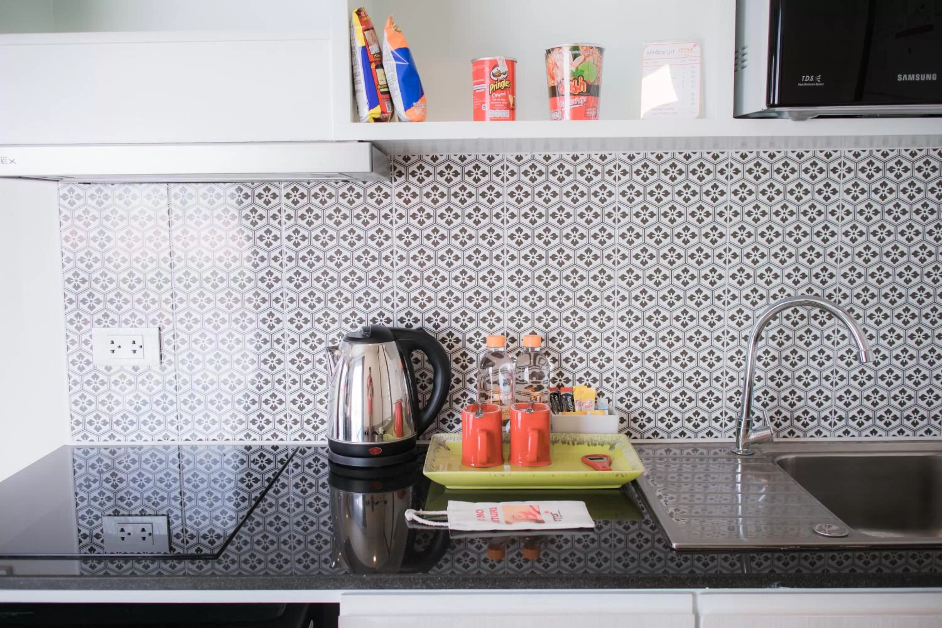 Coffee/tea facilities in Cmor by Recall Hotels SHA Extra Plus