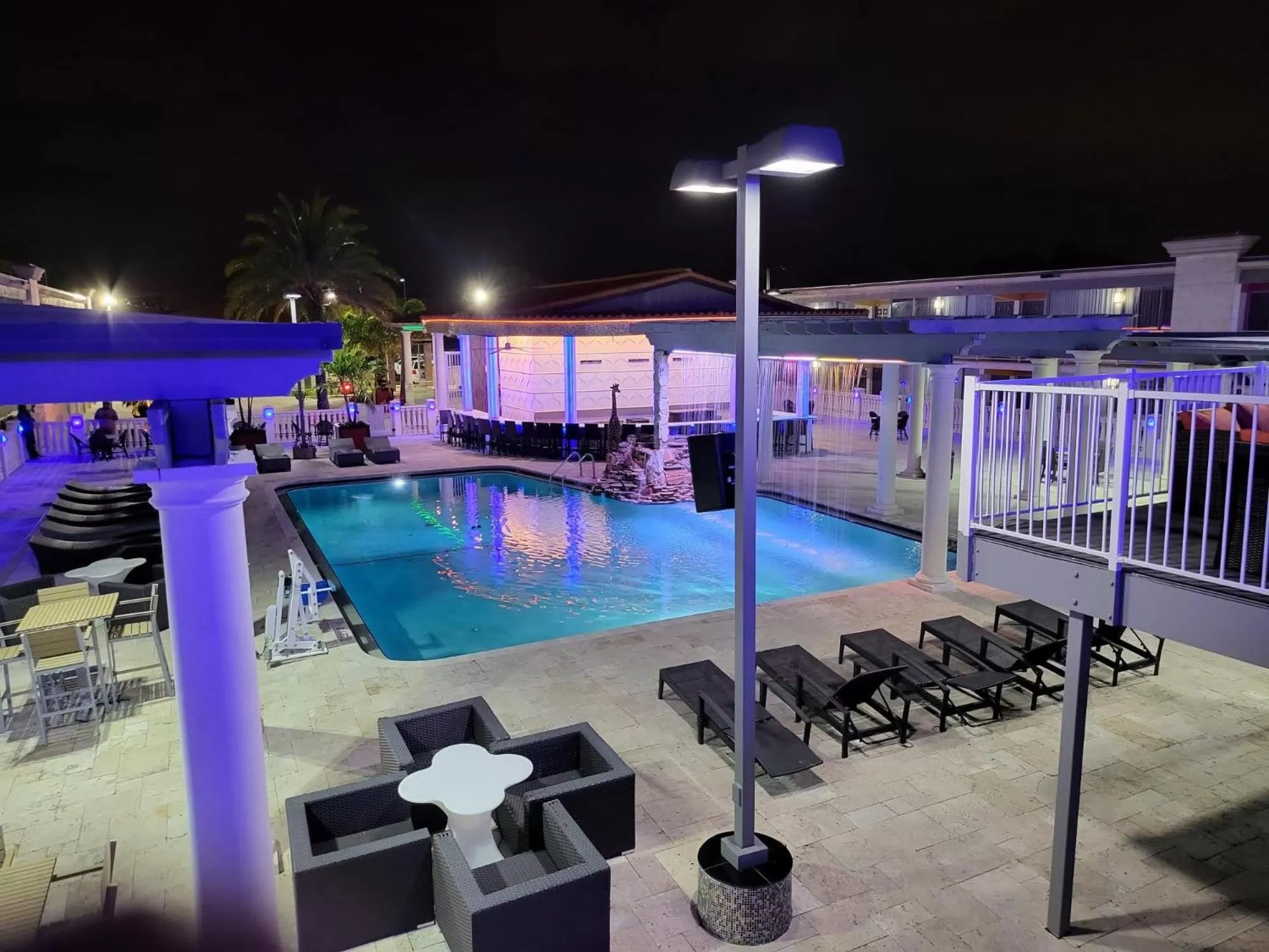 Swimming pool in Quality Inn and Conference Center Tampa-Brandon