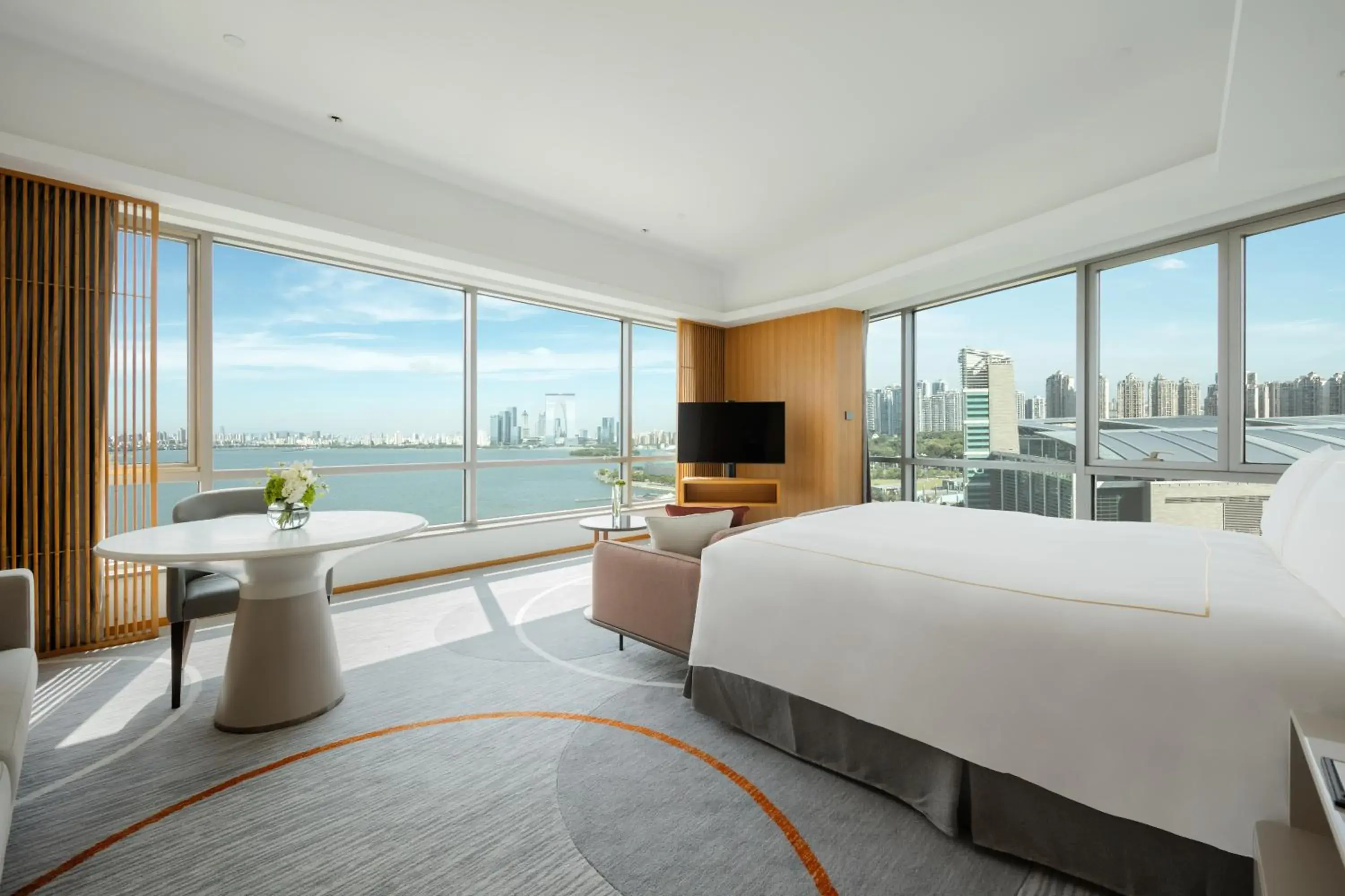 Bedroom in InterContinental Suzhou Hotel, an IHG Hotel