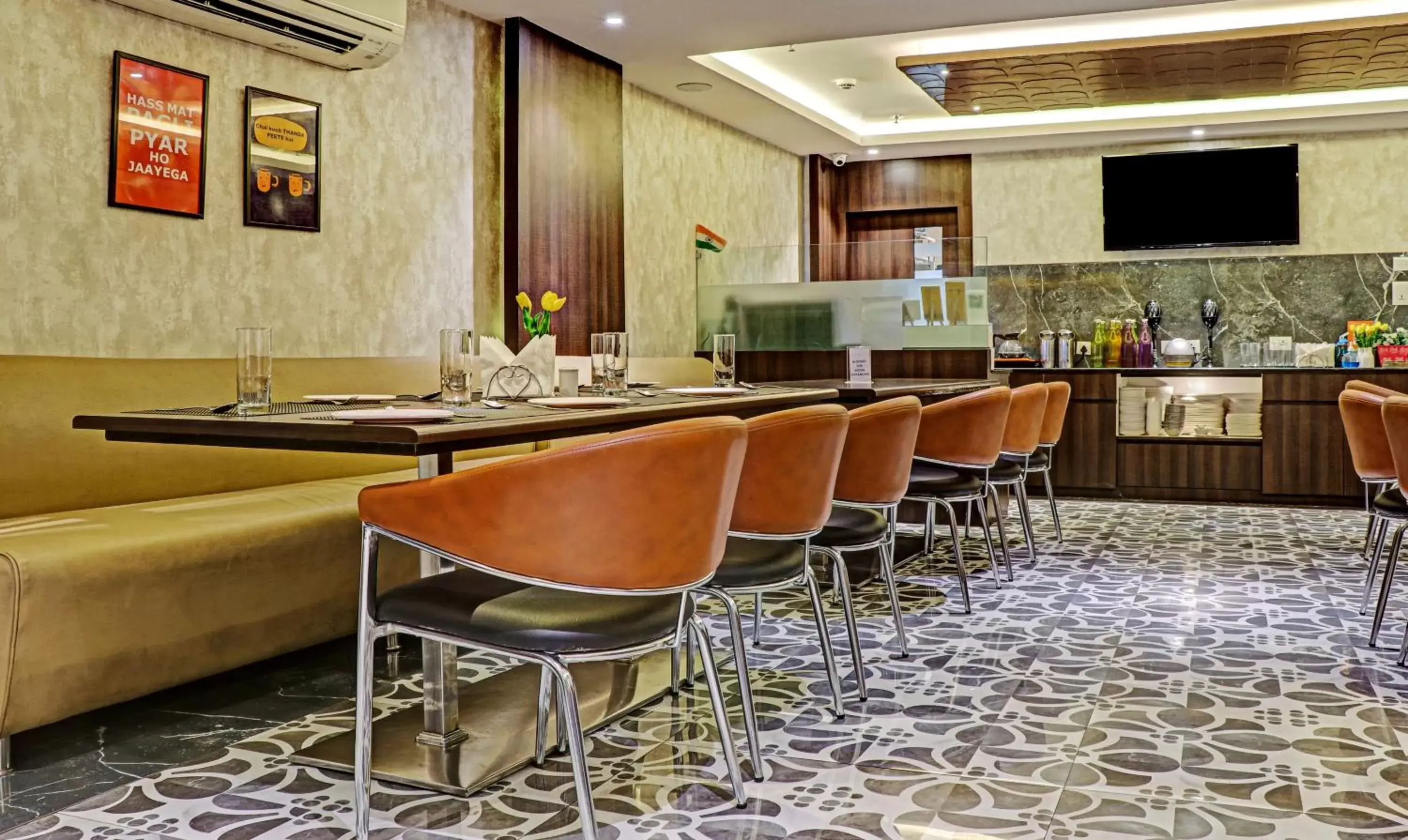 Restaurant/places to eat in The Onyx Hotel Restaurant/places to eat in The Onyx Hotel