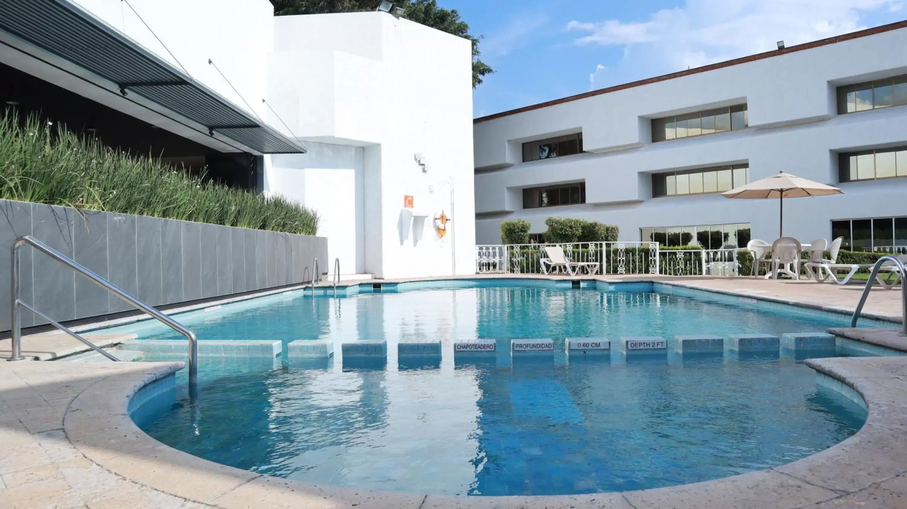 Swimming Pool in Holiday Inn Morelia, an IHG Hotel