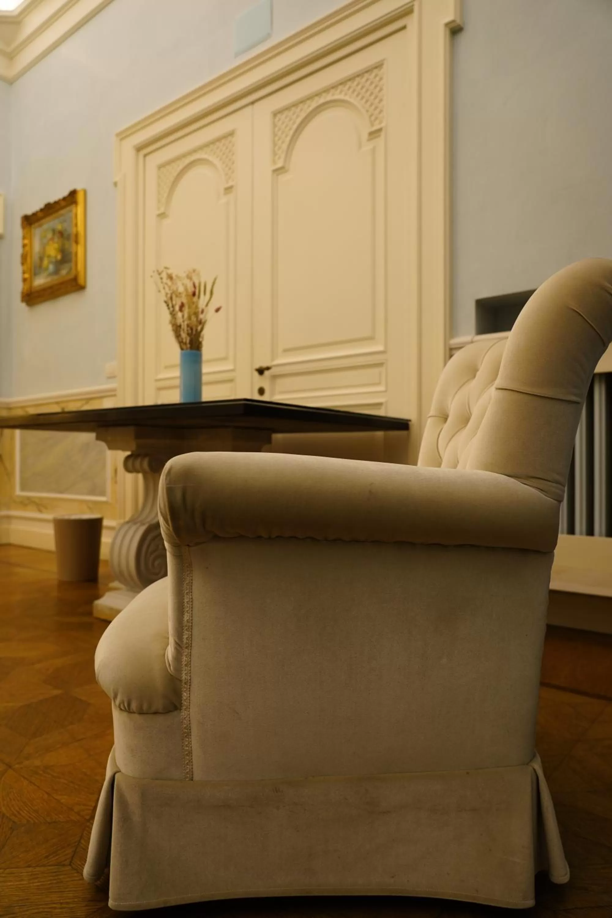 Seating Area in Sisuites