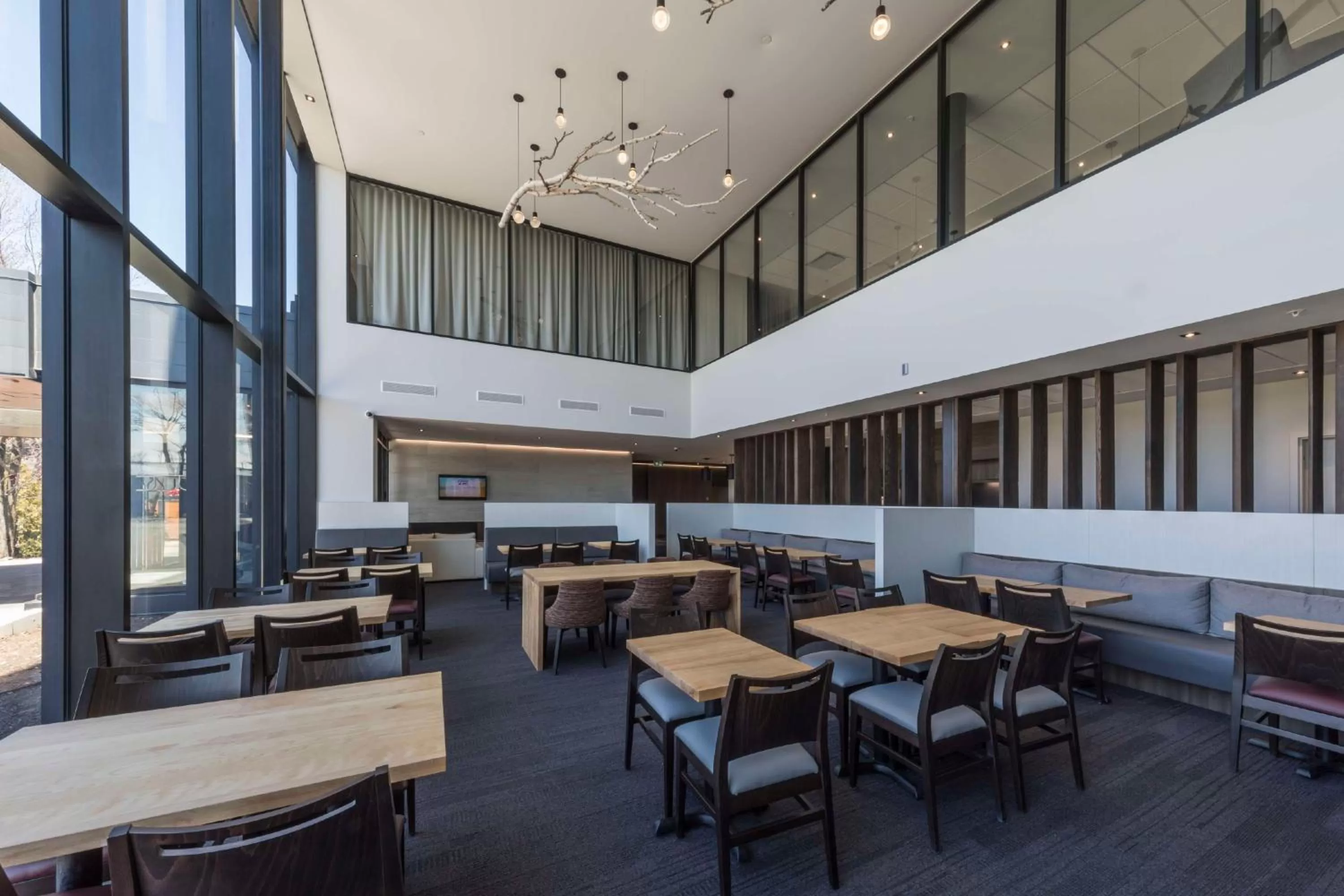 Restaurant/places to eat in Hôtel & Suites Normandin Lévis