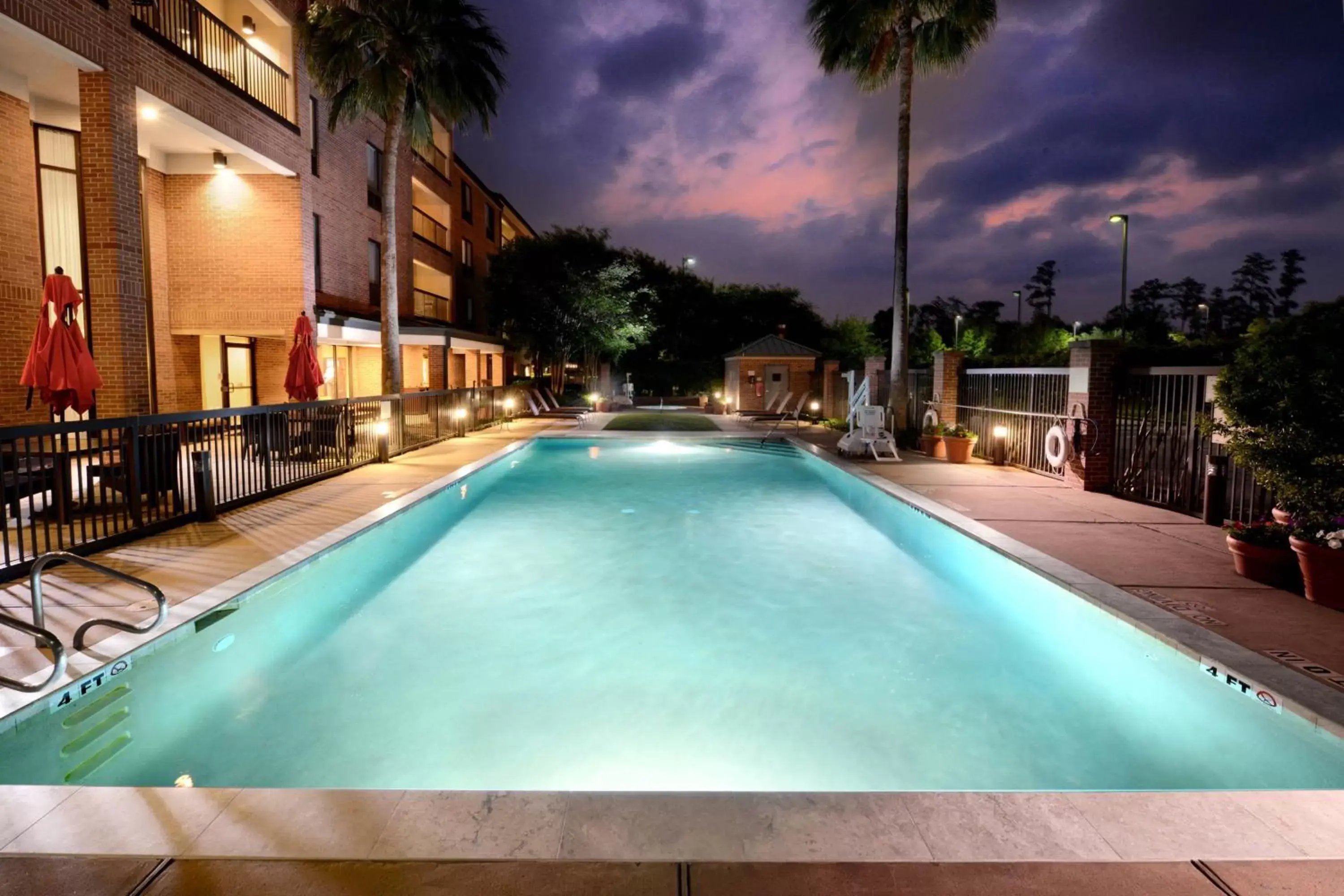 Swimming Pool in Courtyard by Marriott Houston Northwest