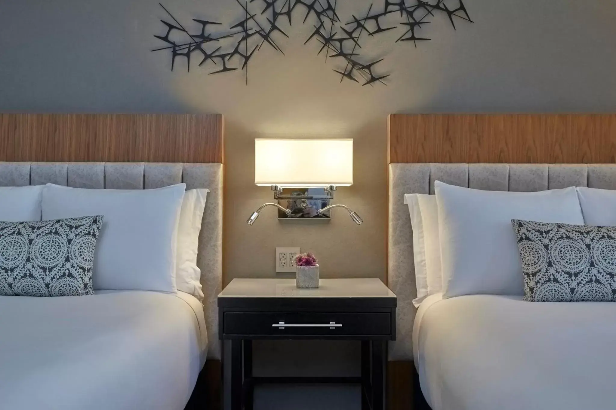 Photo of the whole room, Bed in Loews Chicago Hotel Photo of the whole room, Bed in Loews Chicago Hotel