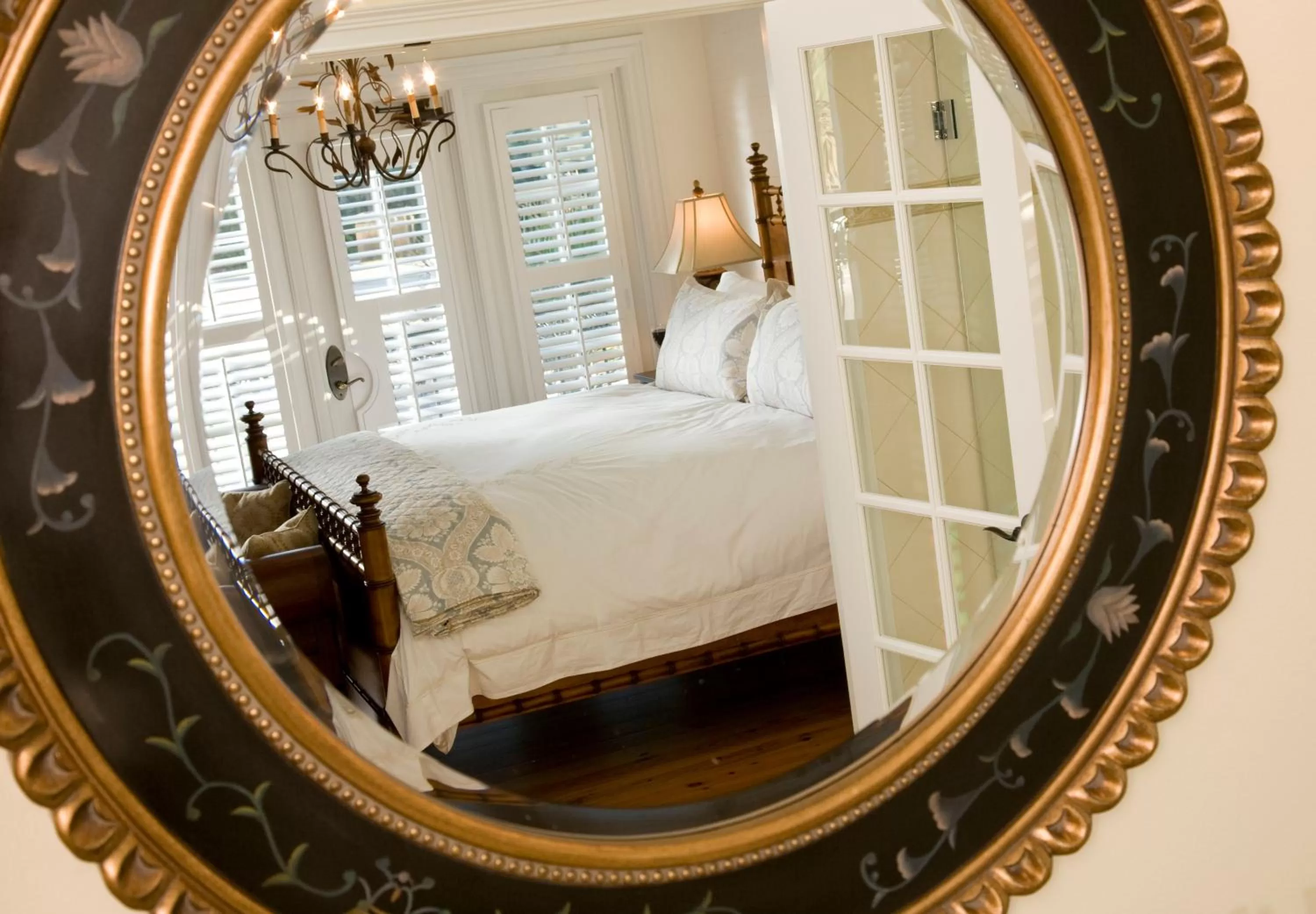 Bed in Port d'Hiver Bed and Breakfast