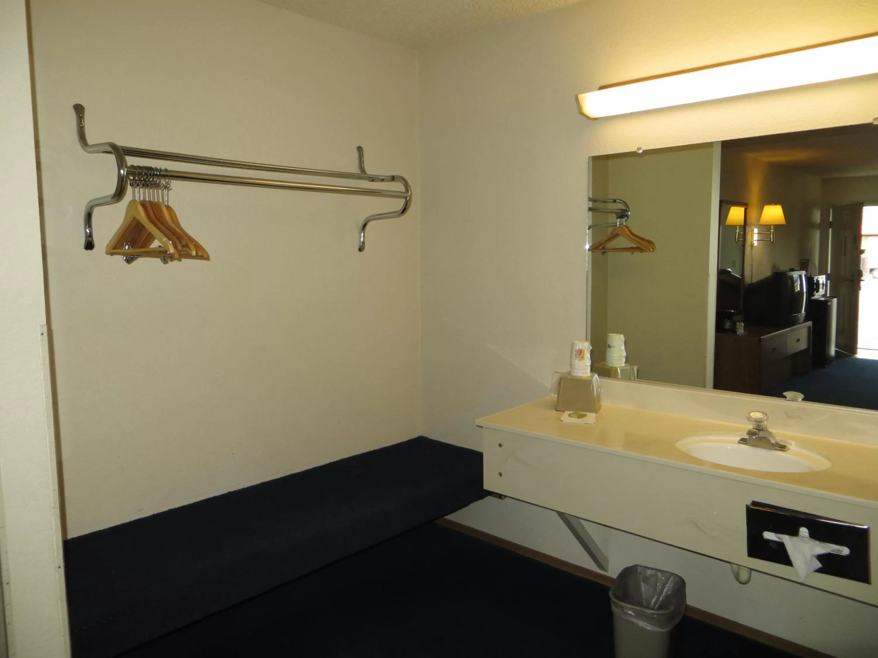 Bathroom in Super 8 by Wyndham Susanville