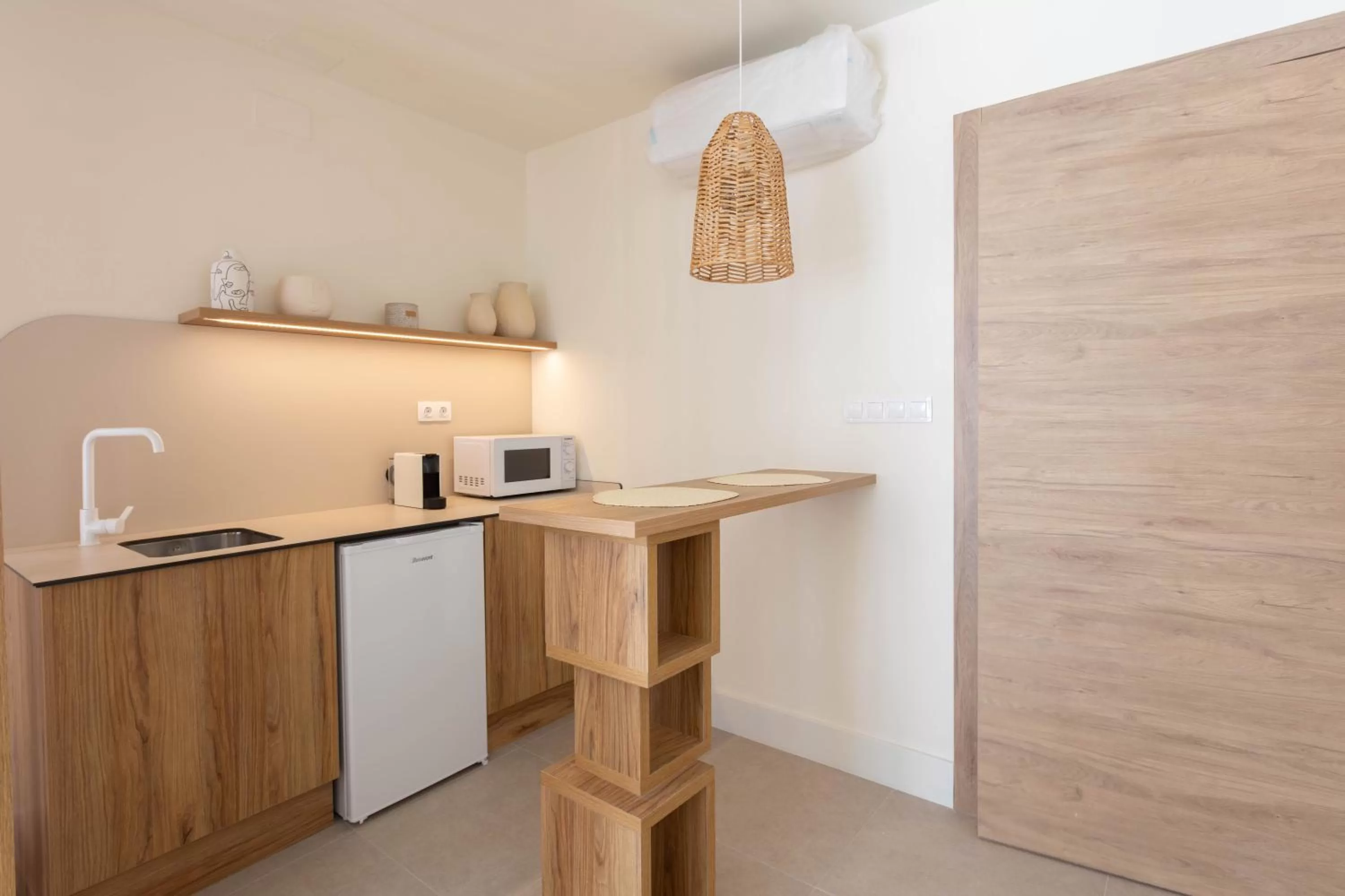 Kitchen/Kitchenette in Reina Victoria Velázquez