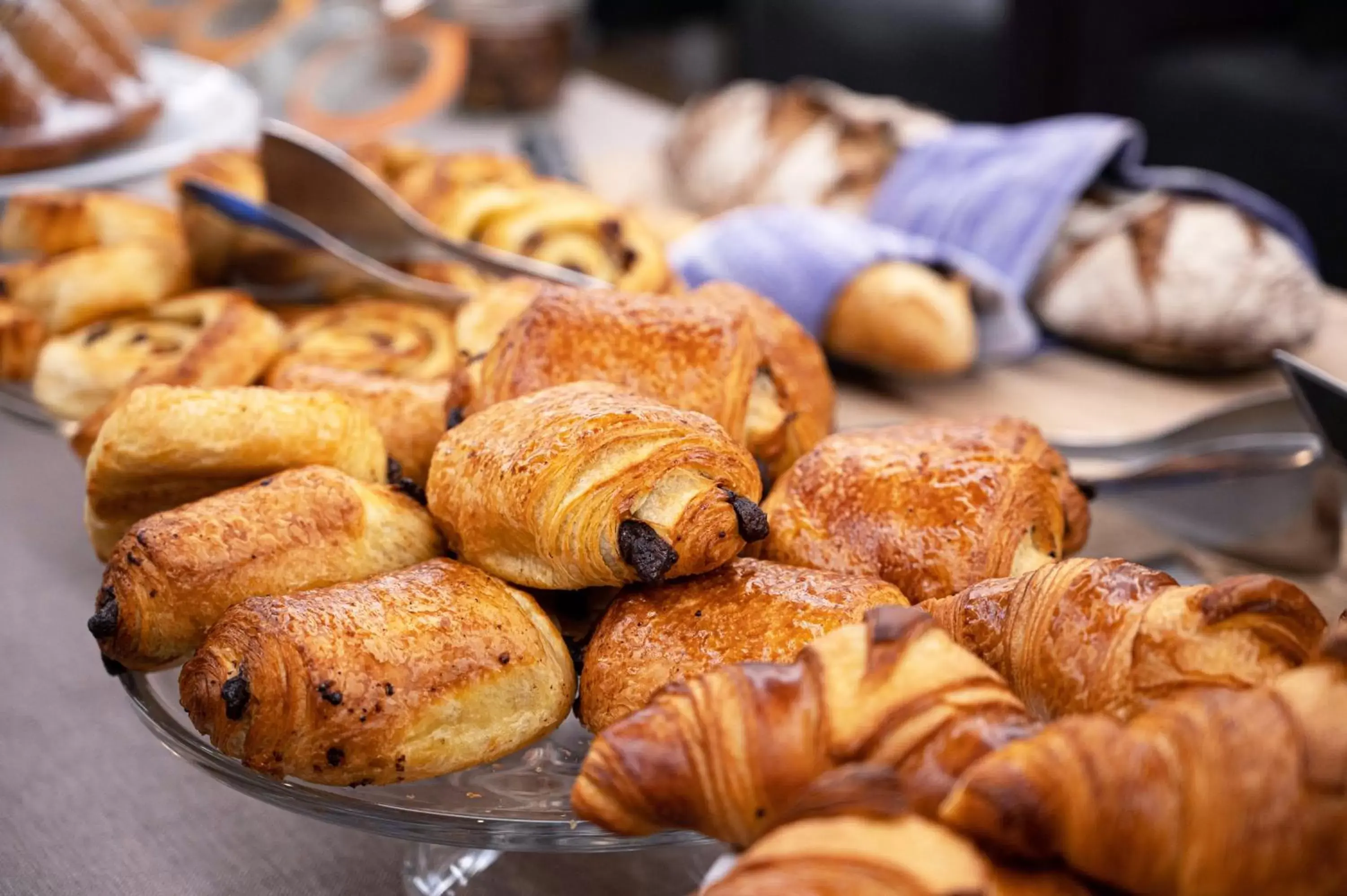 Breakfast, Food in Hôtel L'Aigle du Montana by Les Etincelles