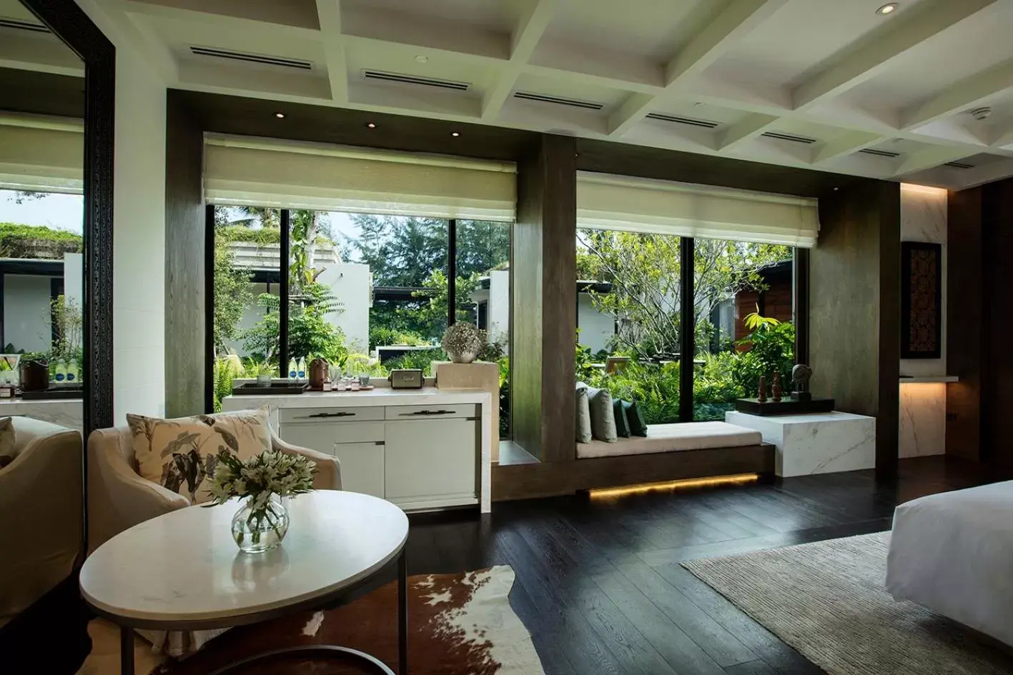 Living room in Rosewood Phuket Living room in Rosewood Phuket