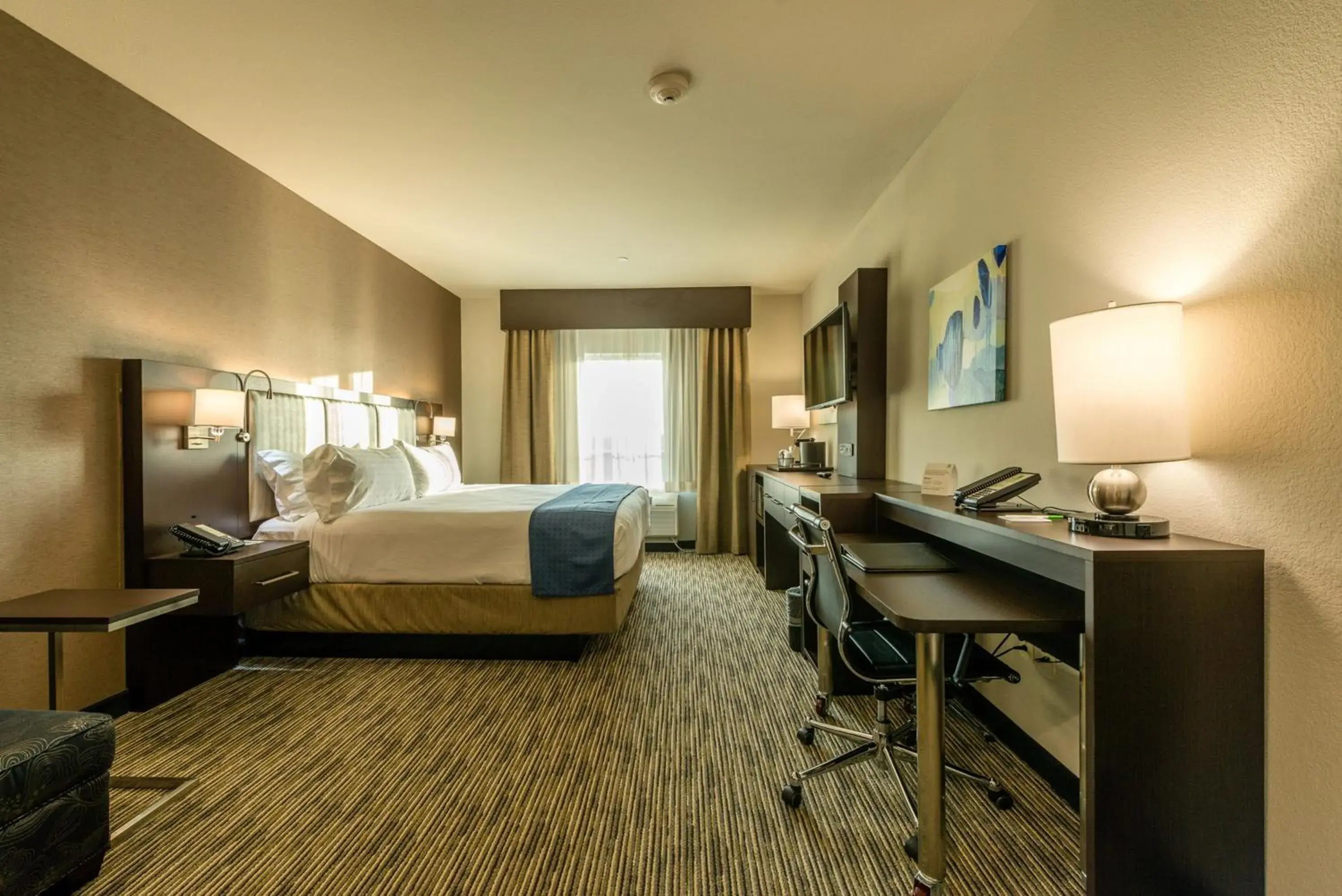 Photo of the whole room in Holiday Inn Austin Airport, an IHG Hotel