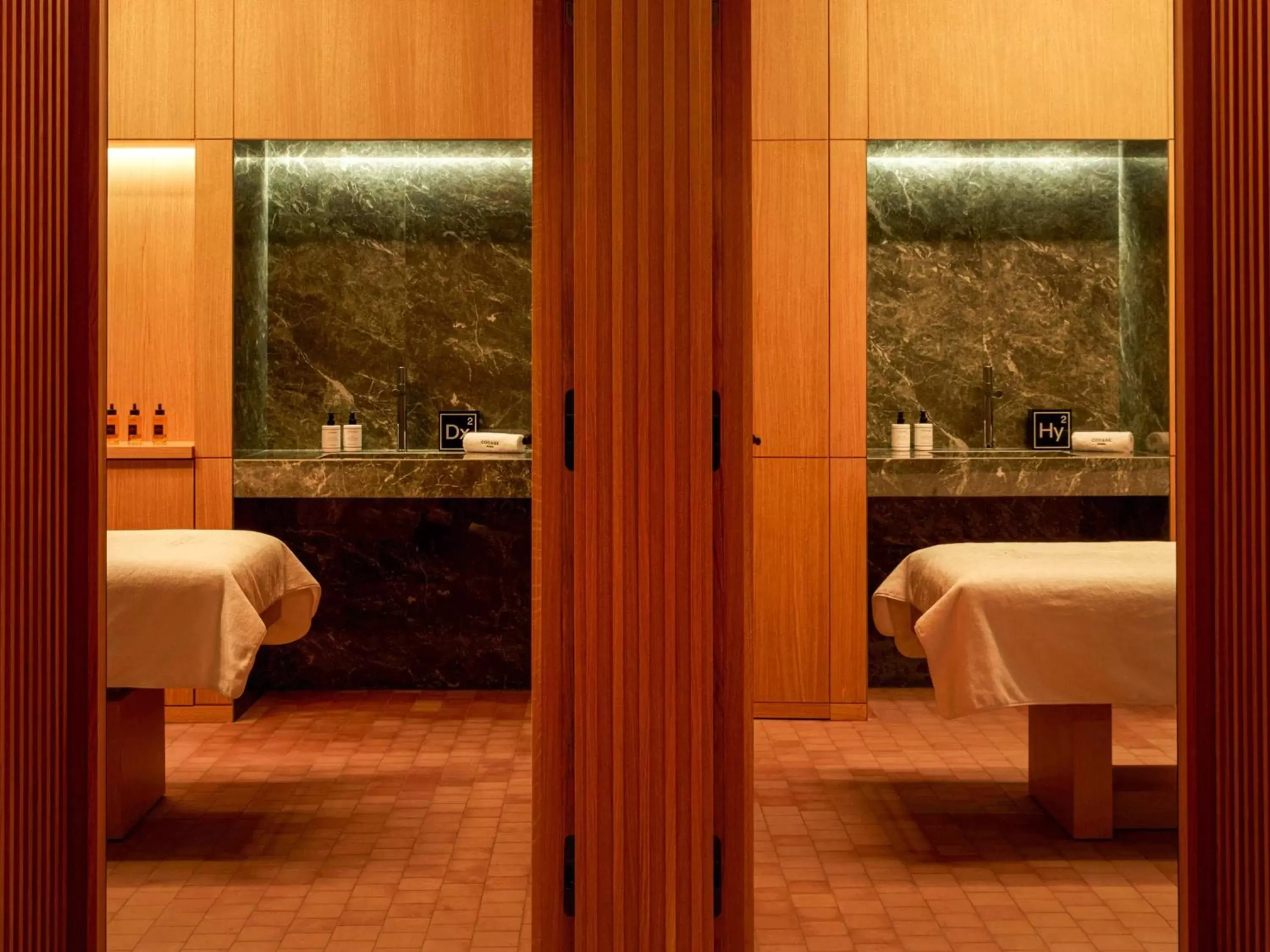 Spa and wellness centre/facilities, Bathroom in SO Paris Hotel