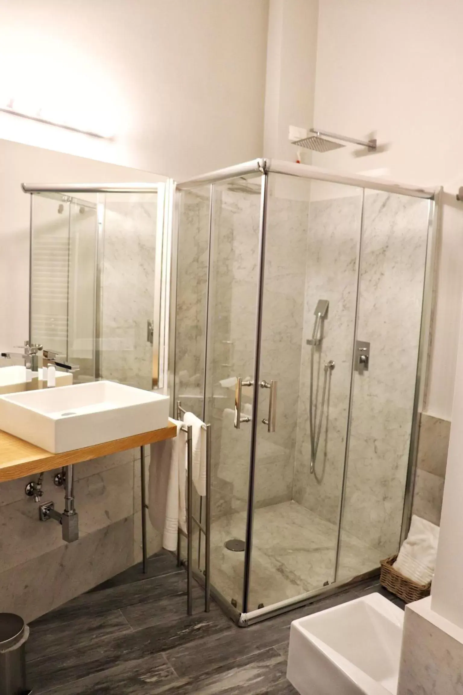 Shower, Bathroom in Le Suite