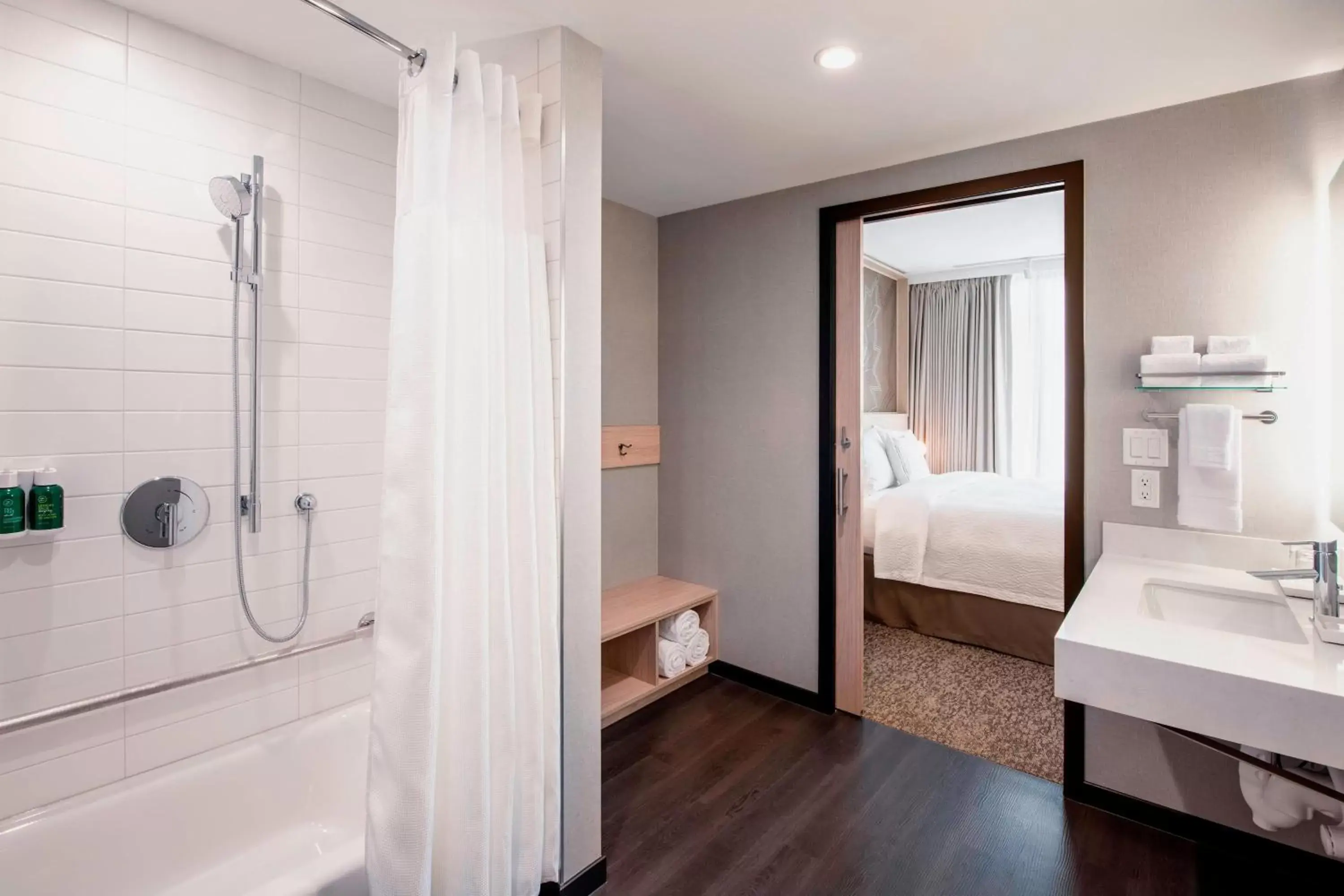 Bathroom in Residence Inn by Marriott Calgary Downtown/Beltline District