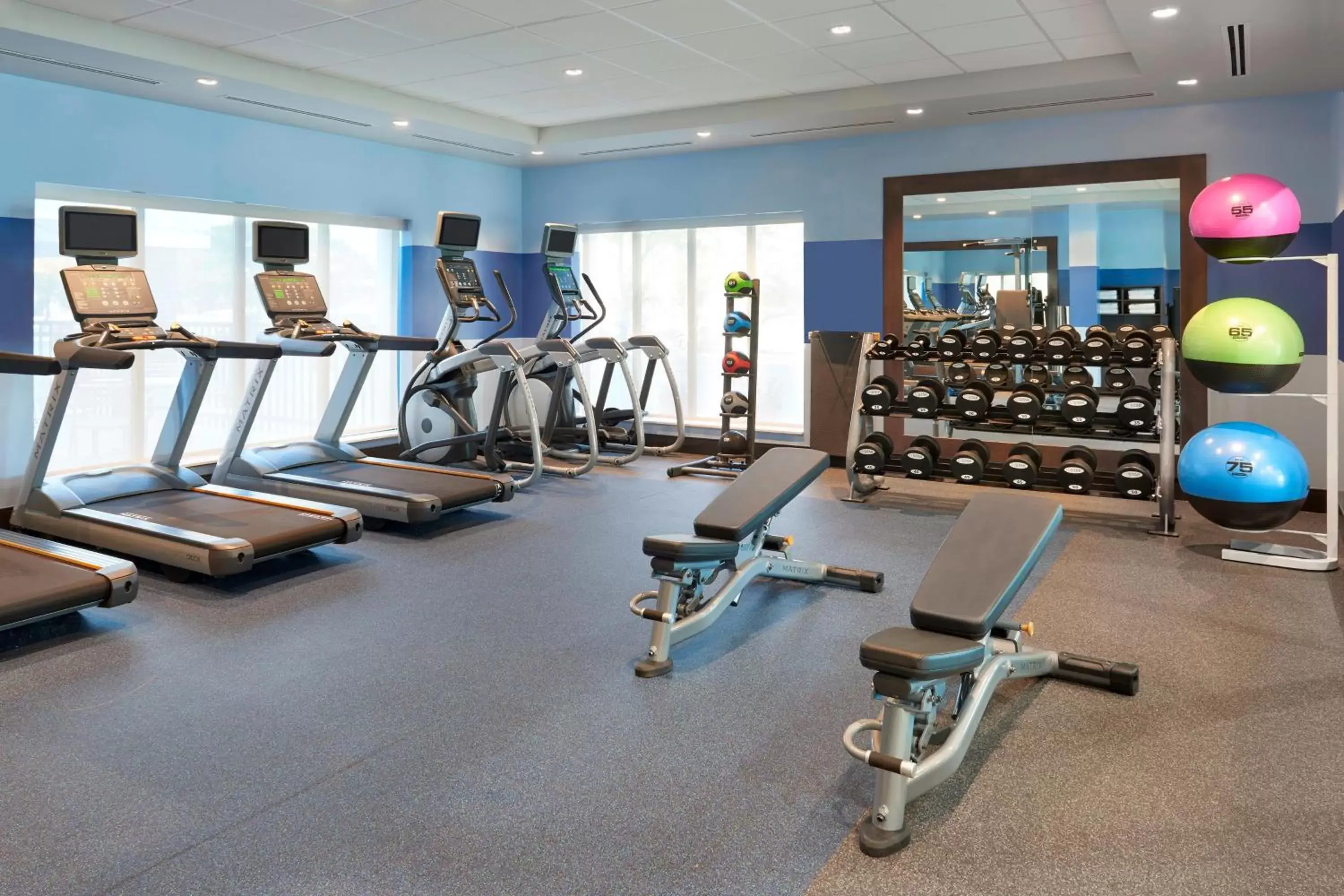 Fitness centre/facilities, Fitness Center/Facilities in Four Points by Sheraton Hamilton - Stoney Creek