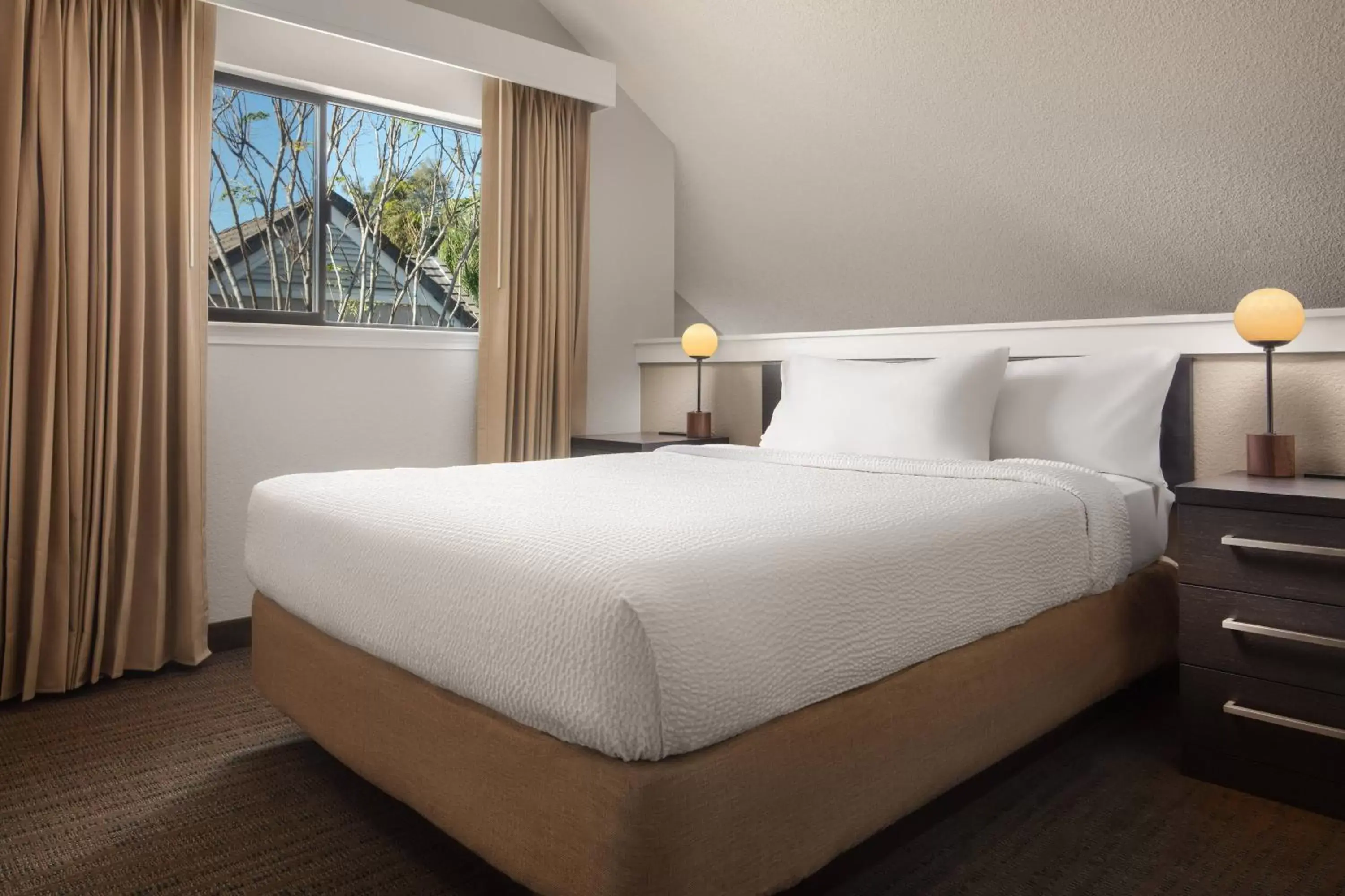 Bedroom, Bed in Residence Inn Irvine Spectrum